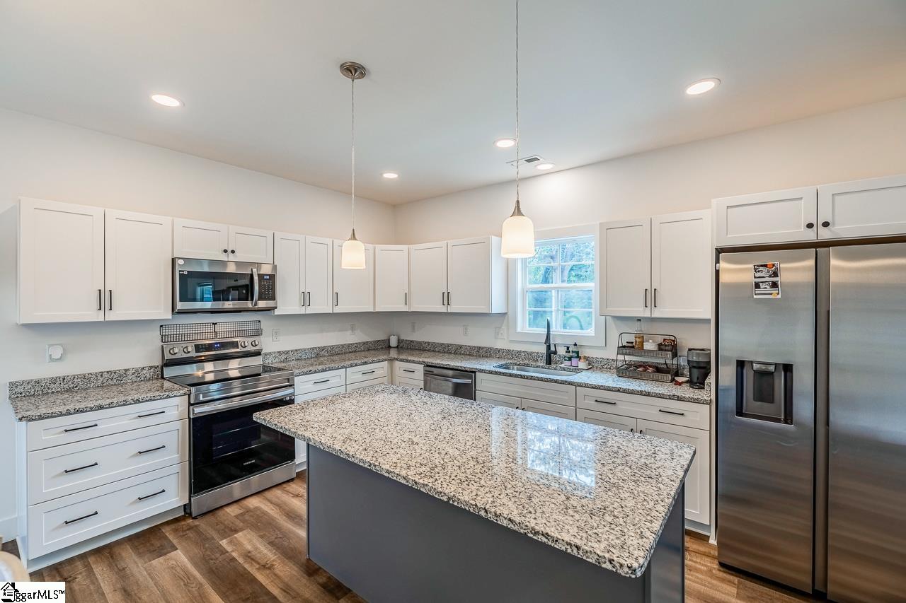 254 Stone Avenue Woodruff, SC 29388