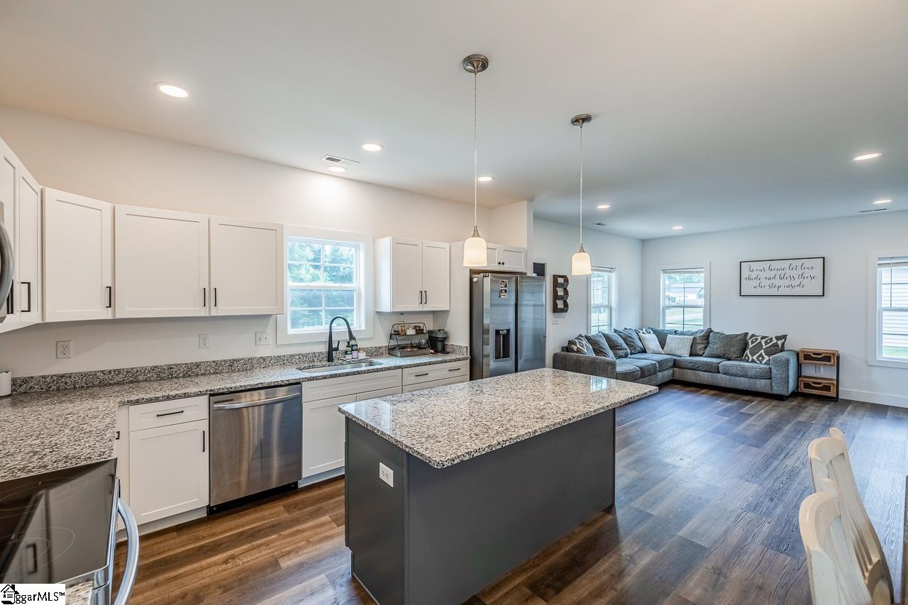 254 Stone Avenue Woodruff, SC 29388