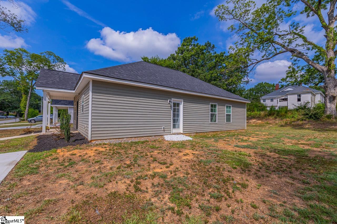 254 Stone Avenue Woodruff, SC 29388