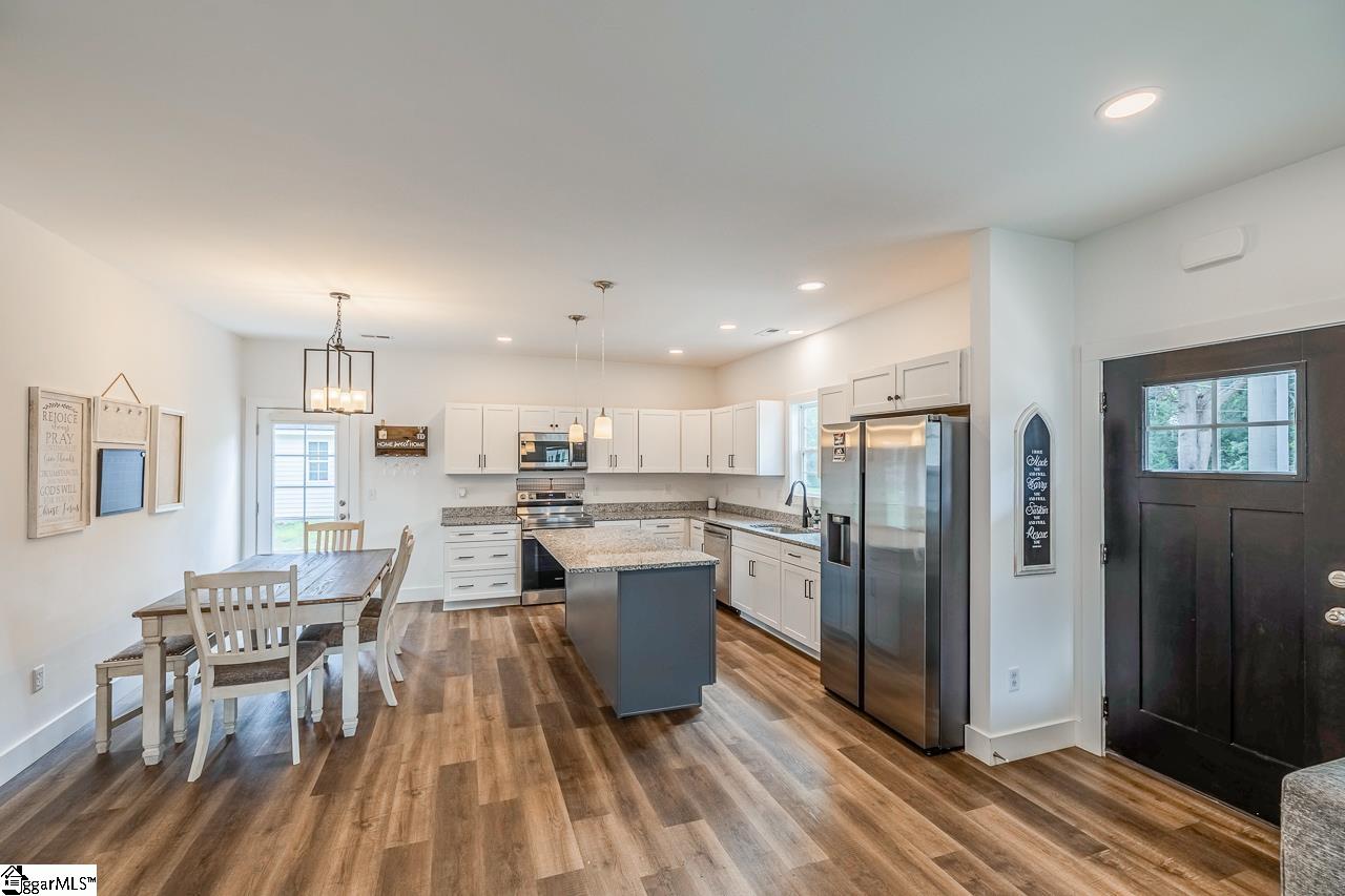 254 Stone Avenue Woodruff, SC 29388