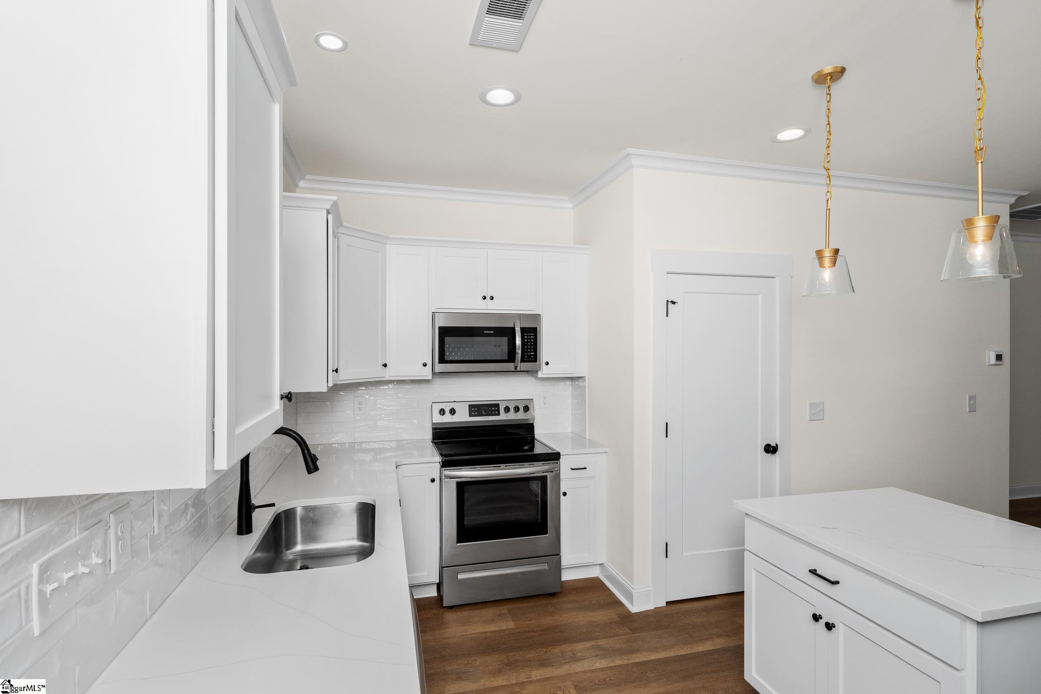 55 Baxter Street Greenville, SC 29607