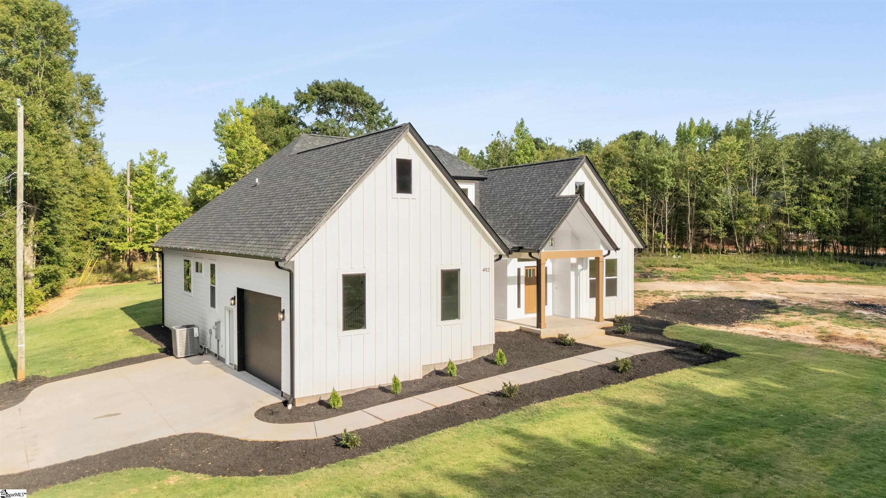 492 Hickory Hollow Road Inman, SC 29349