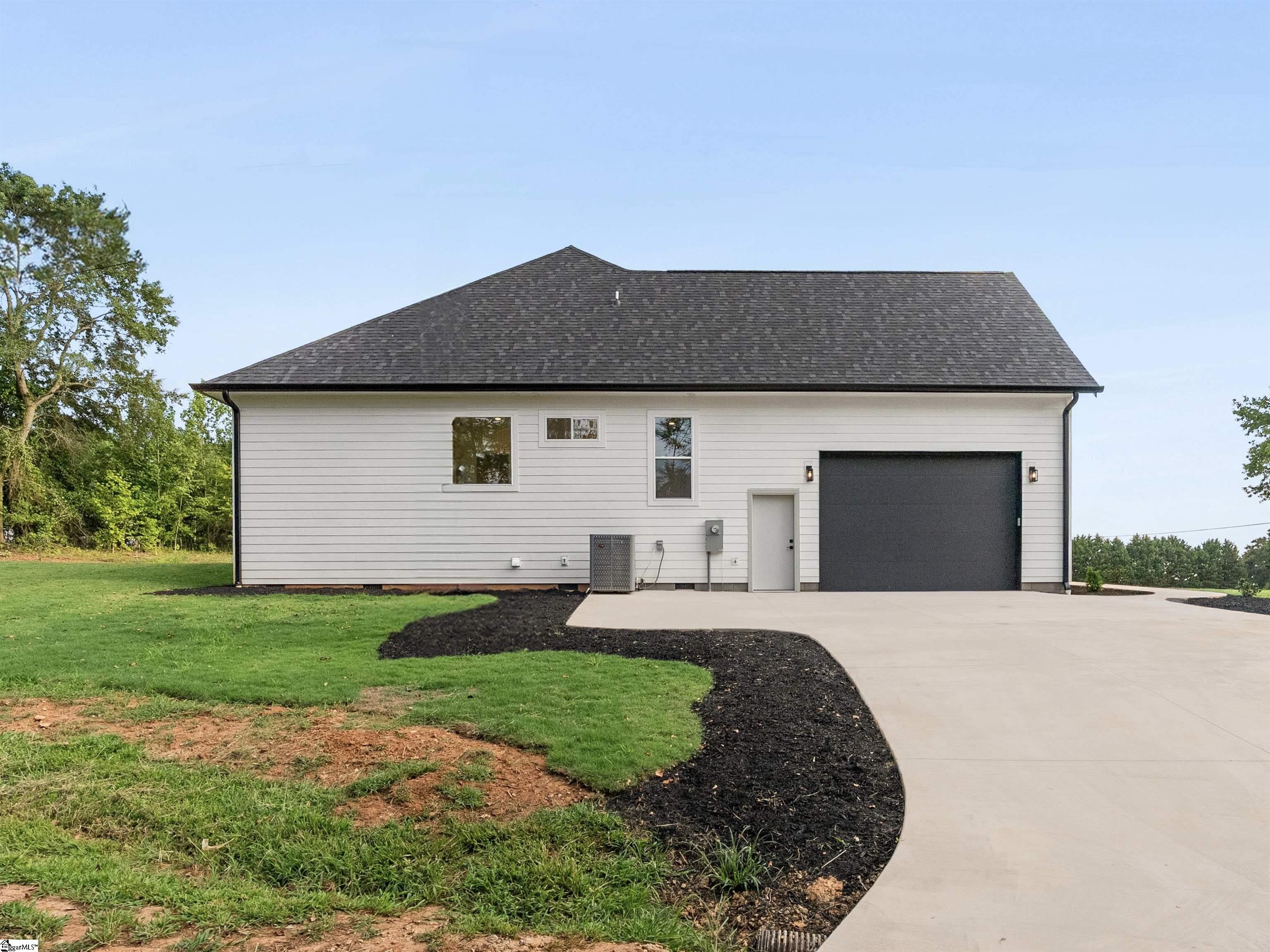 492 Hickory Hollow Road Inman, SC 29349