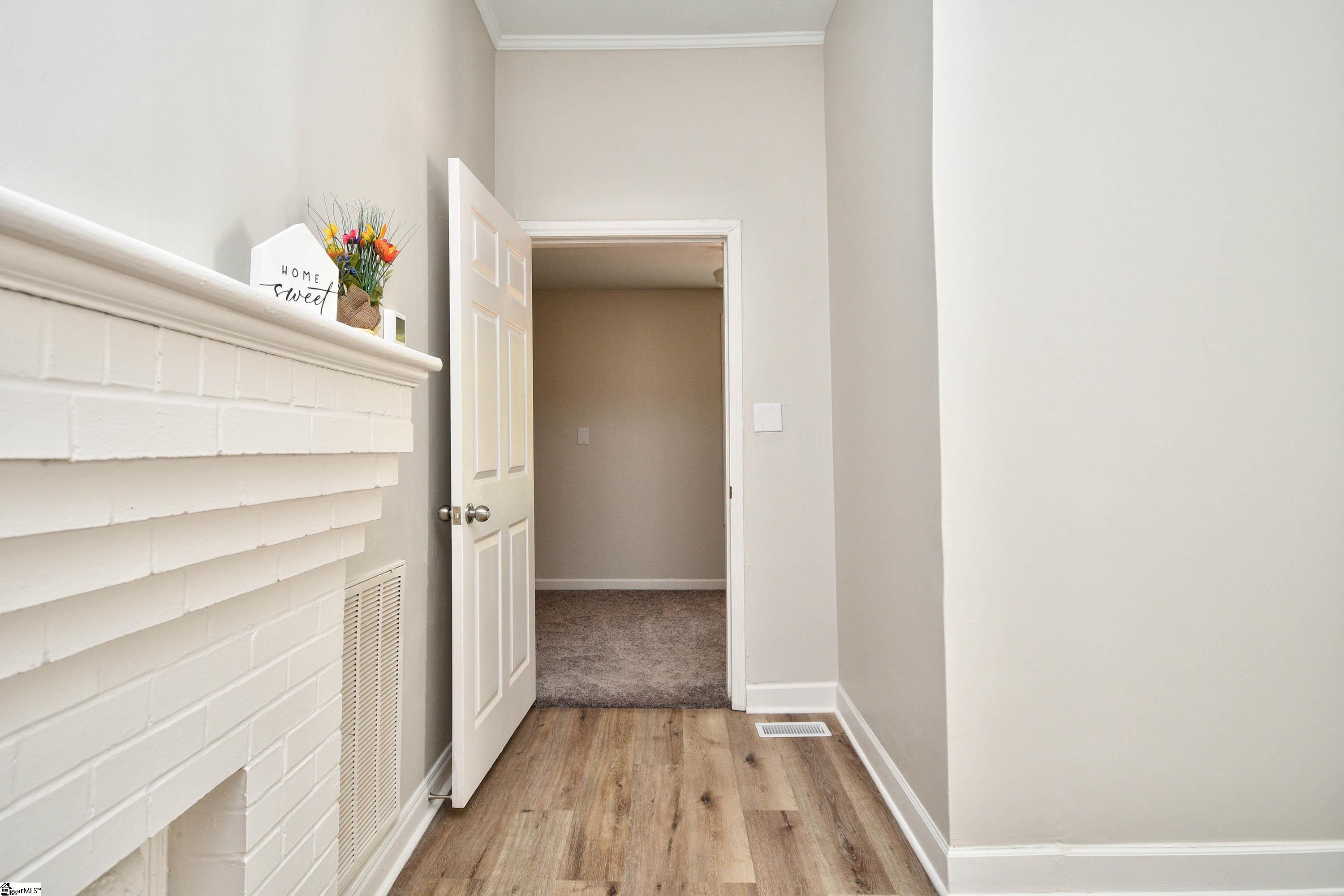 5 Cardwell Street Greenville, SC 29605