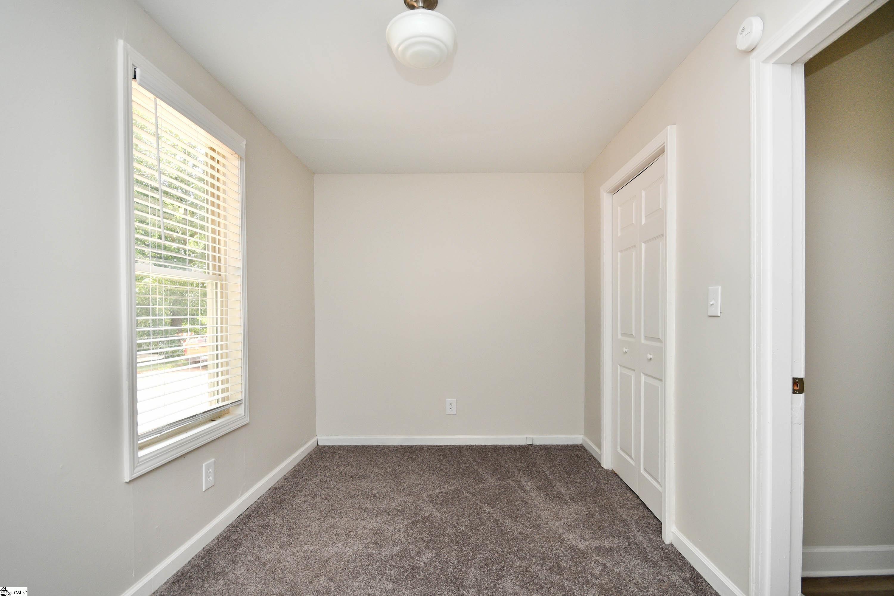5 Cardwell Street Greenville, SC 29605