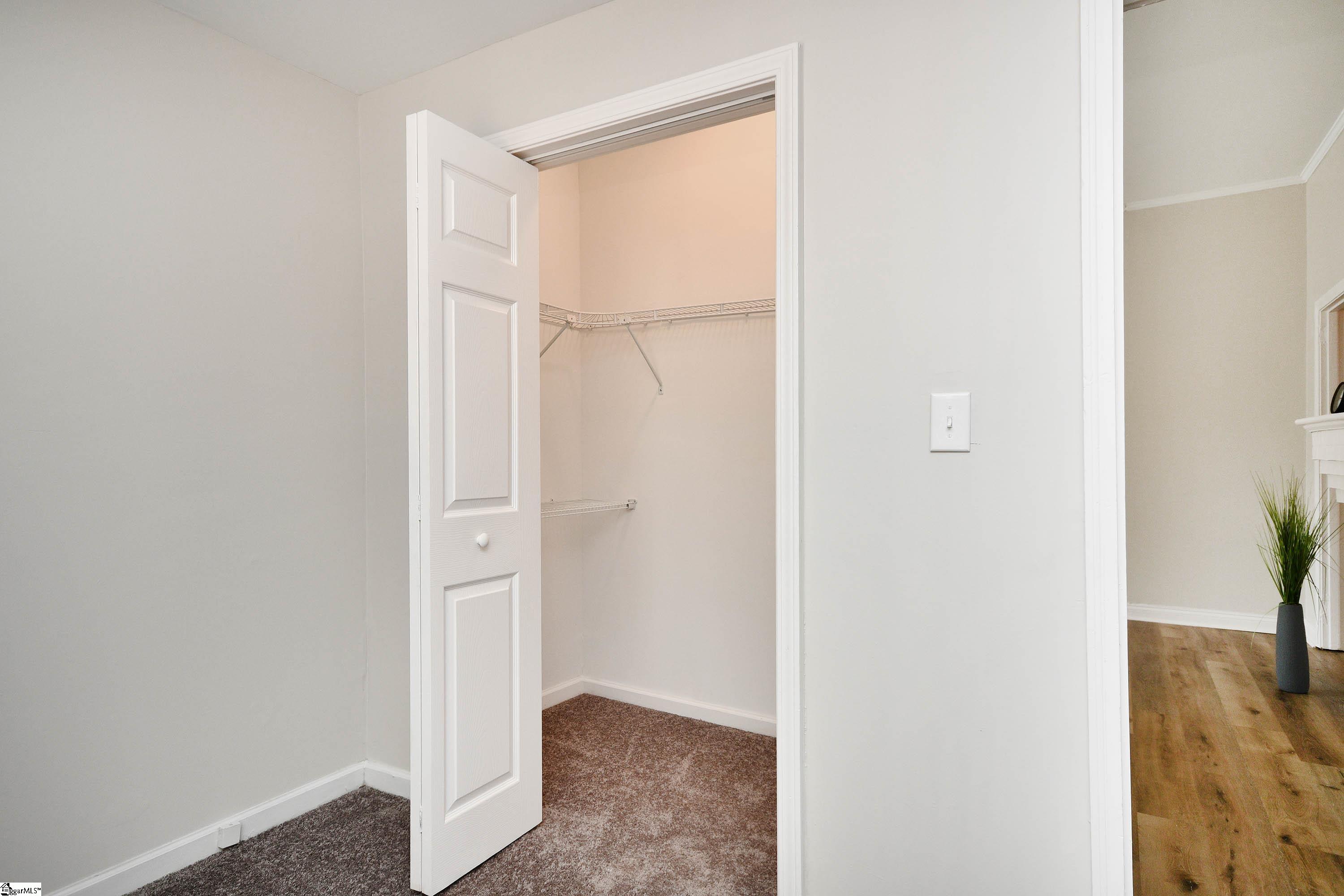 5 Cardwell Street Greenville, SC 29605