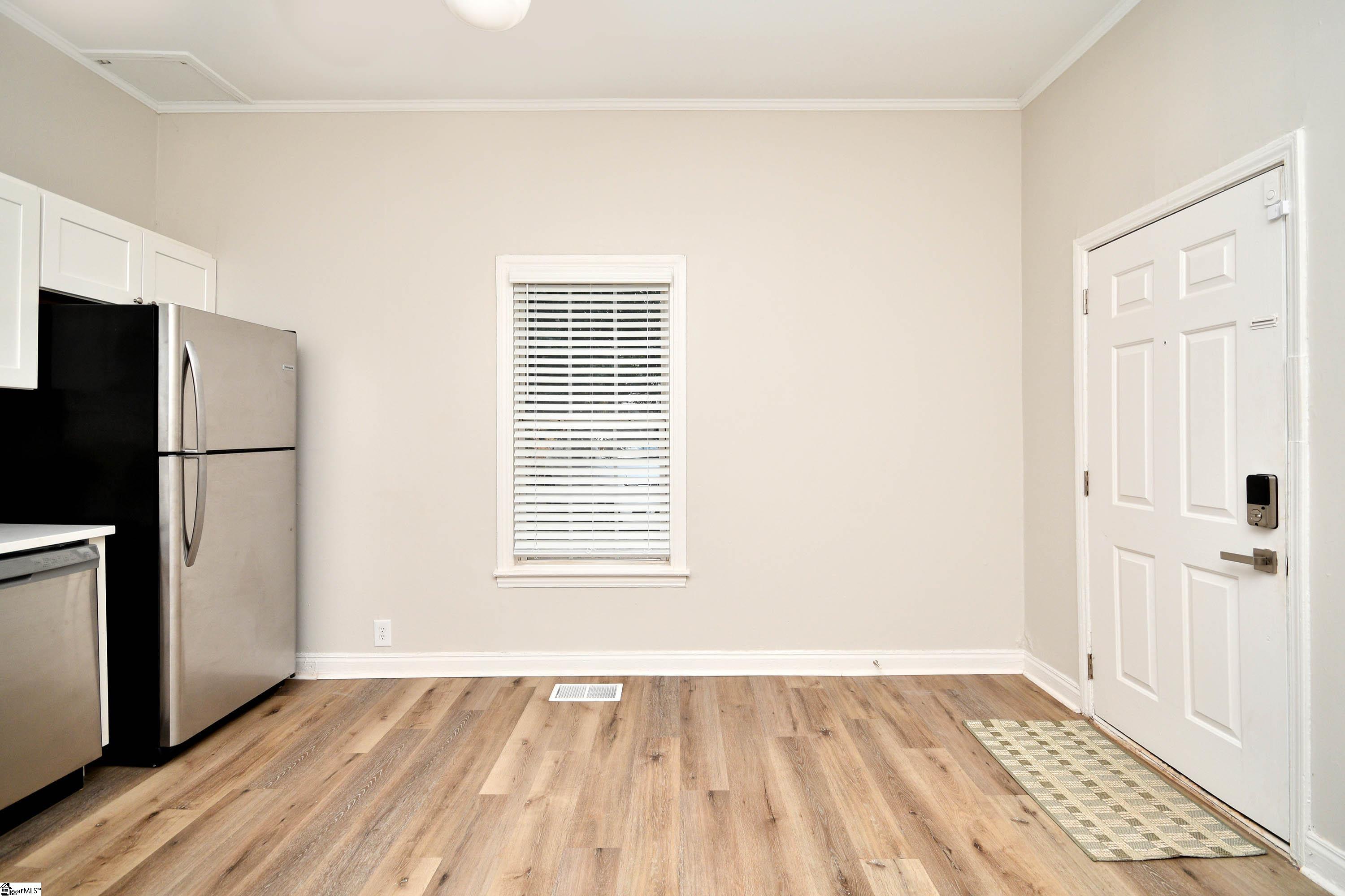 5 Cardwell Street Greenville, SC 29605
