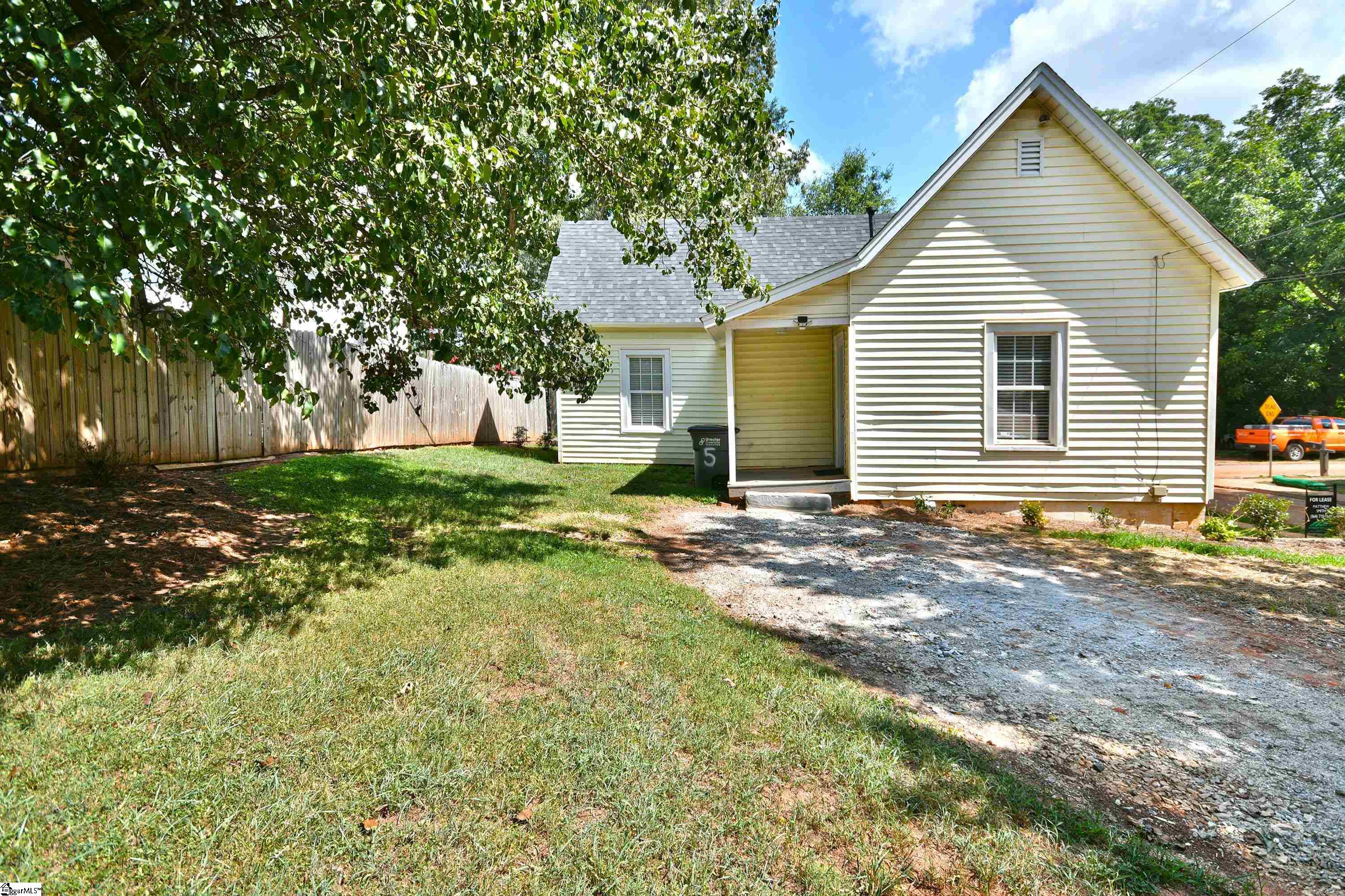 5 Cardwell Street Greenville, SC 29605