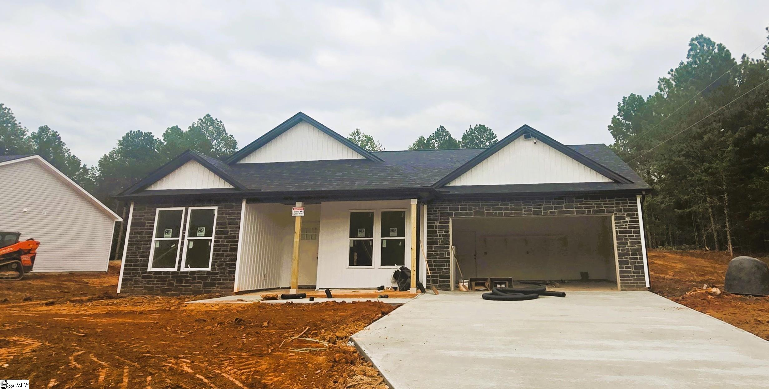 325 Gwinn Mill Road Pauline, SC 29374