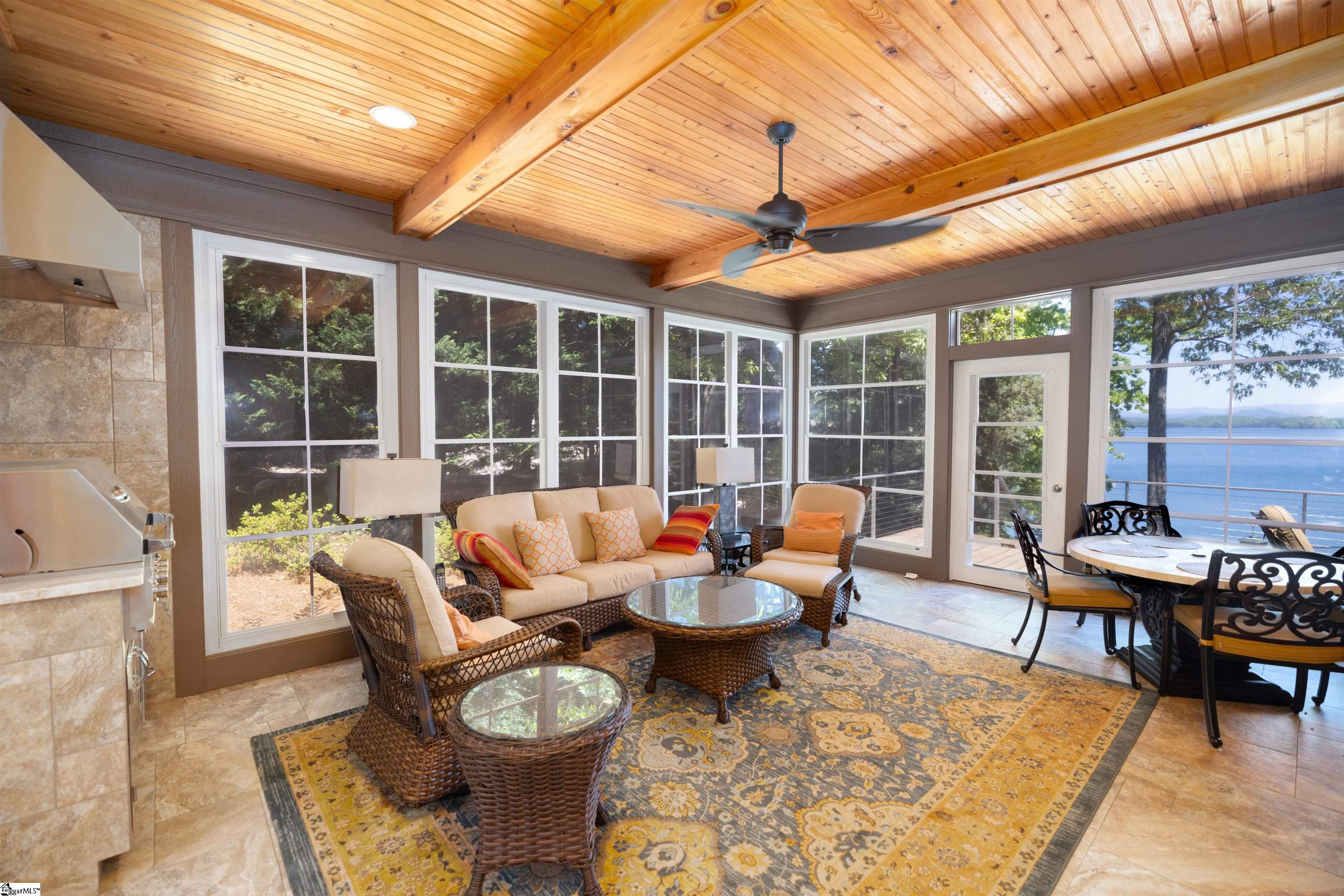 217 E Wynward Pointe Drive Salem, SC 29676