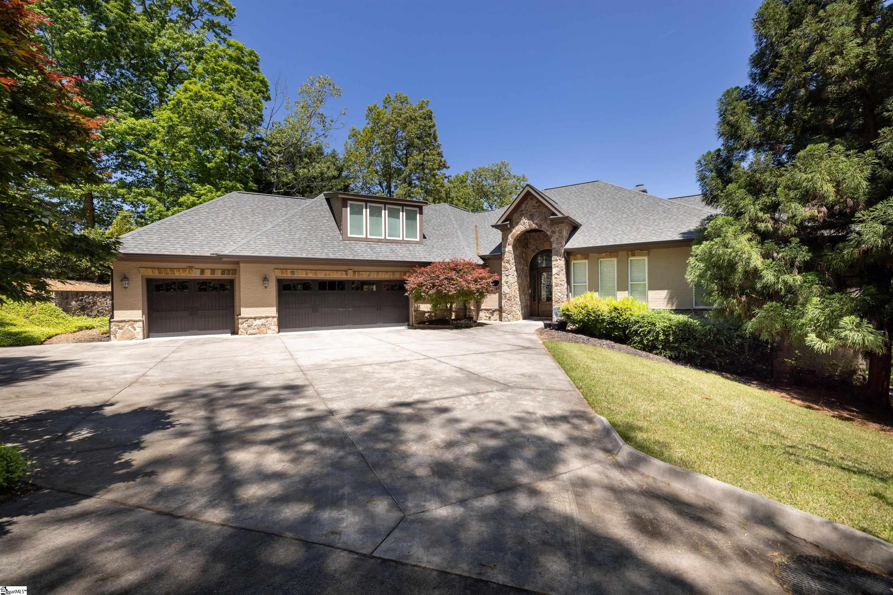 217 E Wynward Pointe Drive Salem, SC 29676