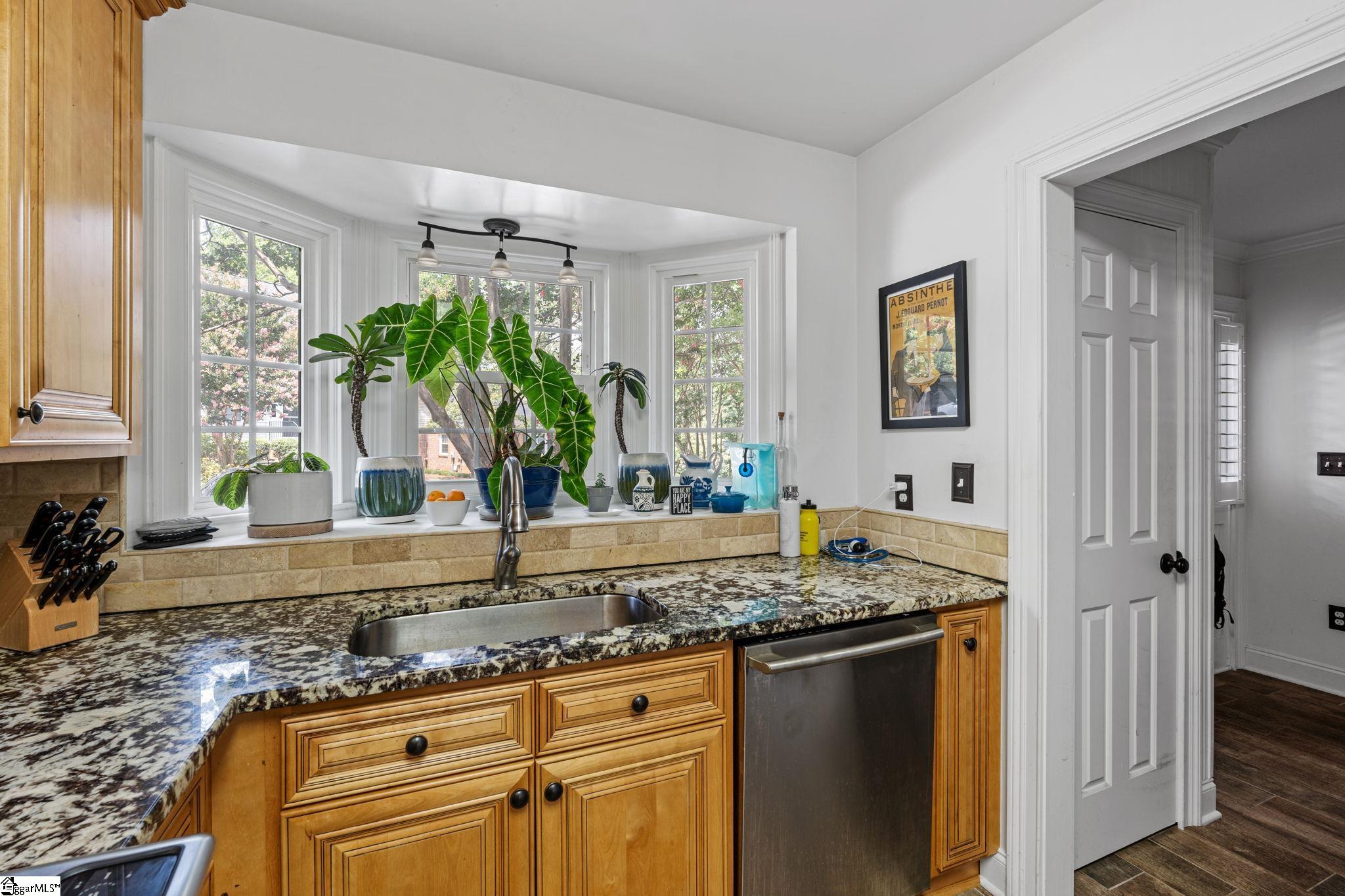900 N Main Street UNIT Unit 7 Greenville, SC 29609