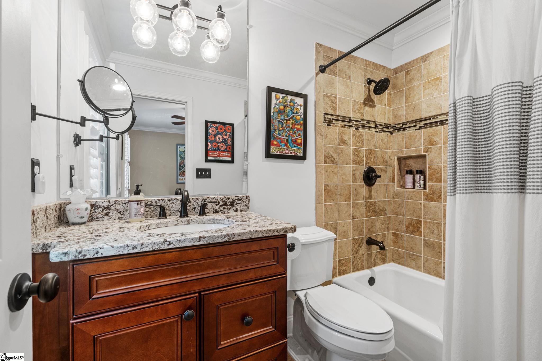 900 N Main Street UNIT Unit 7 Greenville, SC 29609