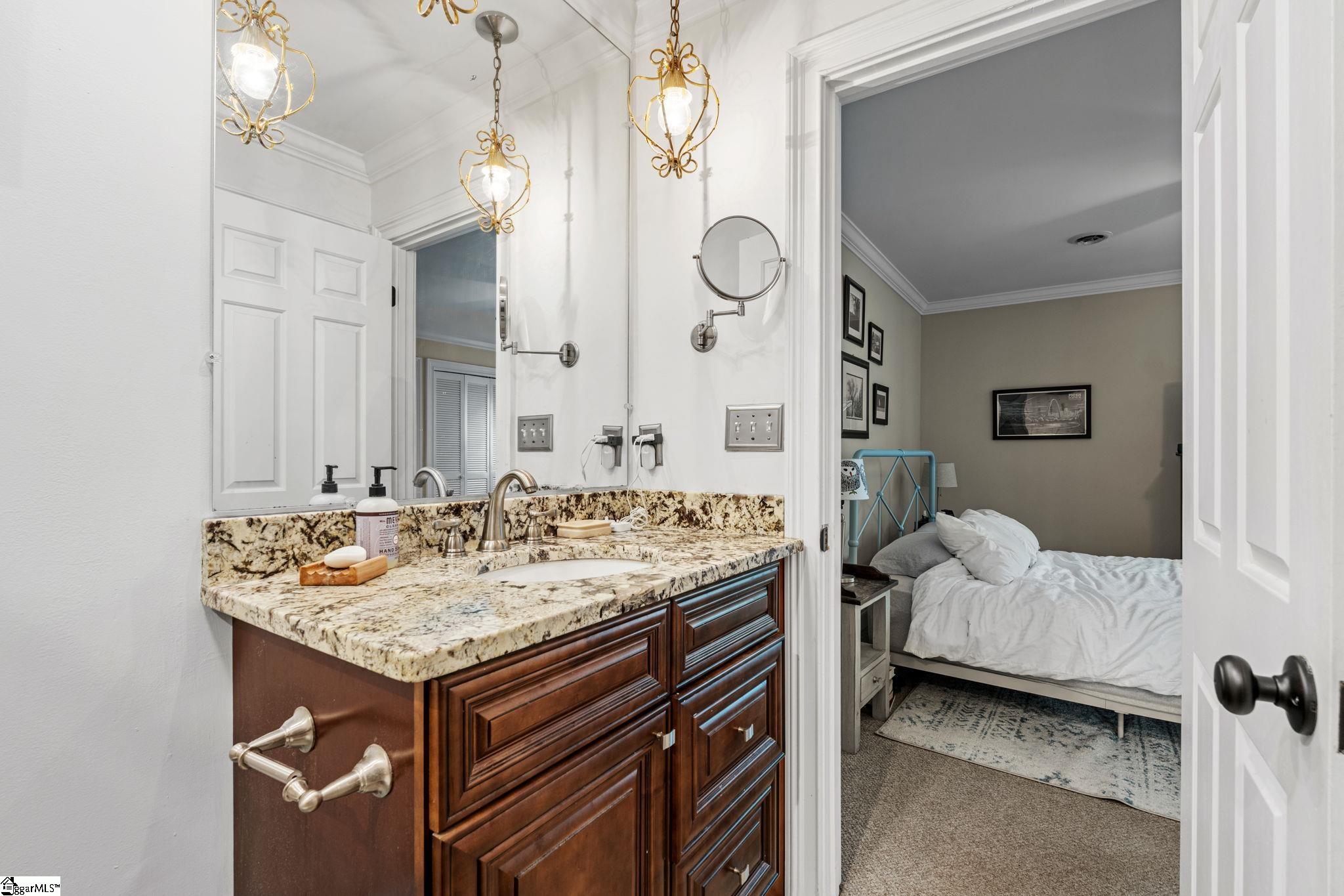 900 N Main Street UNIT Unit 7 Greenville, SC 29609