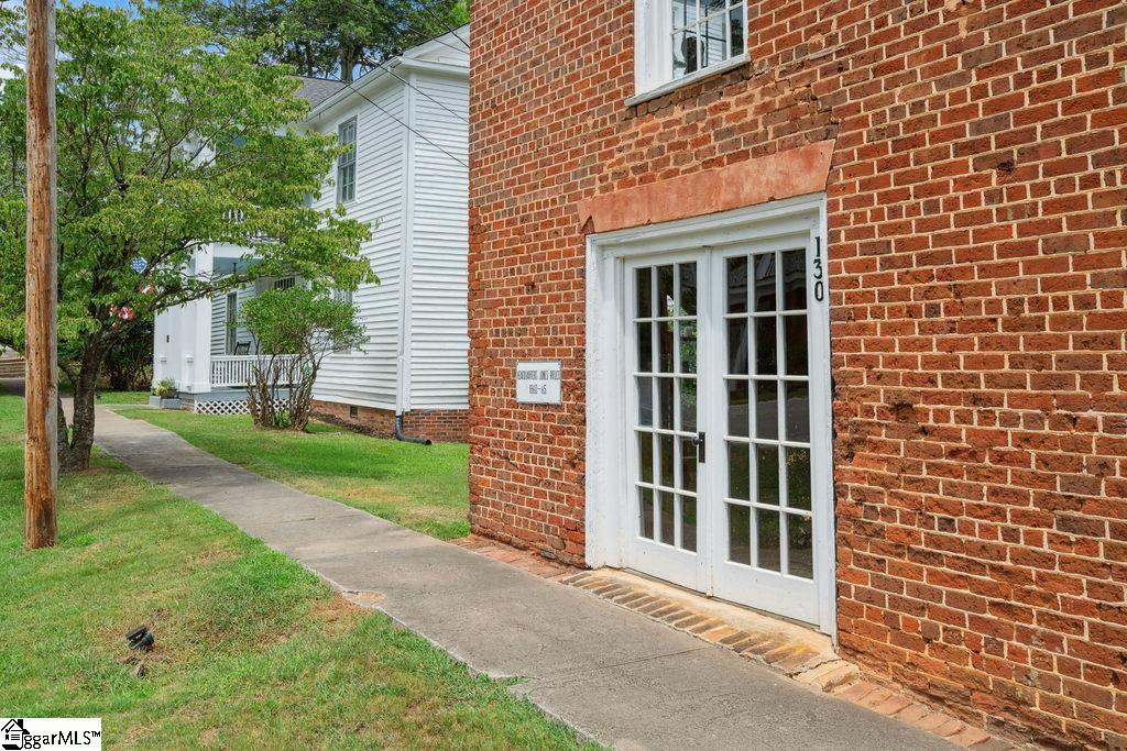 140 S Mechanic Street Pendelton, SC 29670