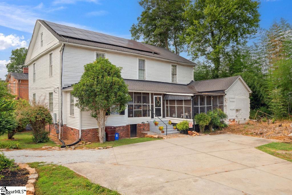 140 S Mechanic Street Pendelton, SC 29670