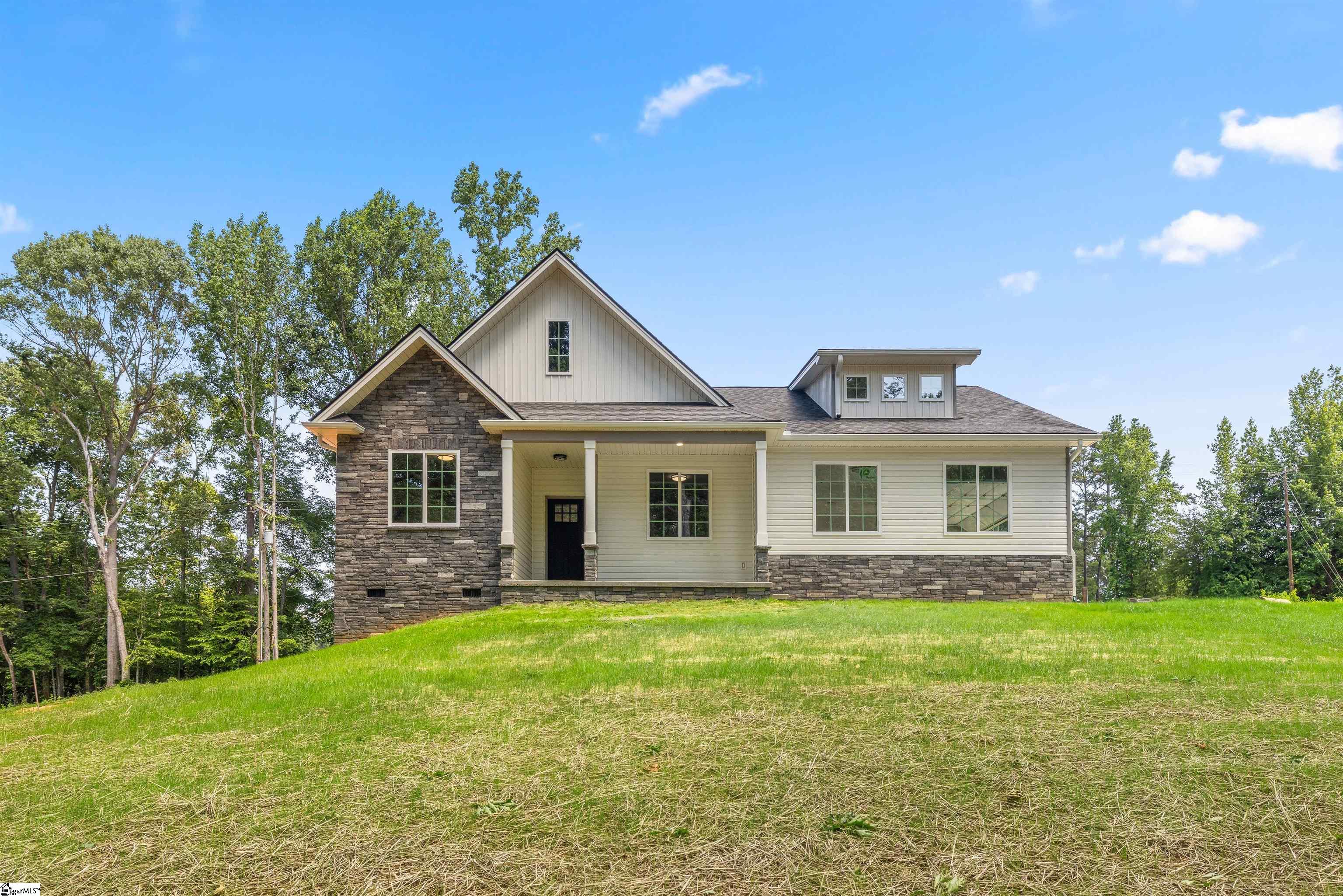3135 E Croft Circle Spartanburg, SC 29302
