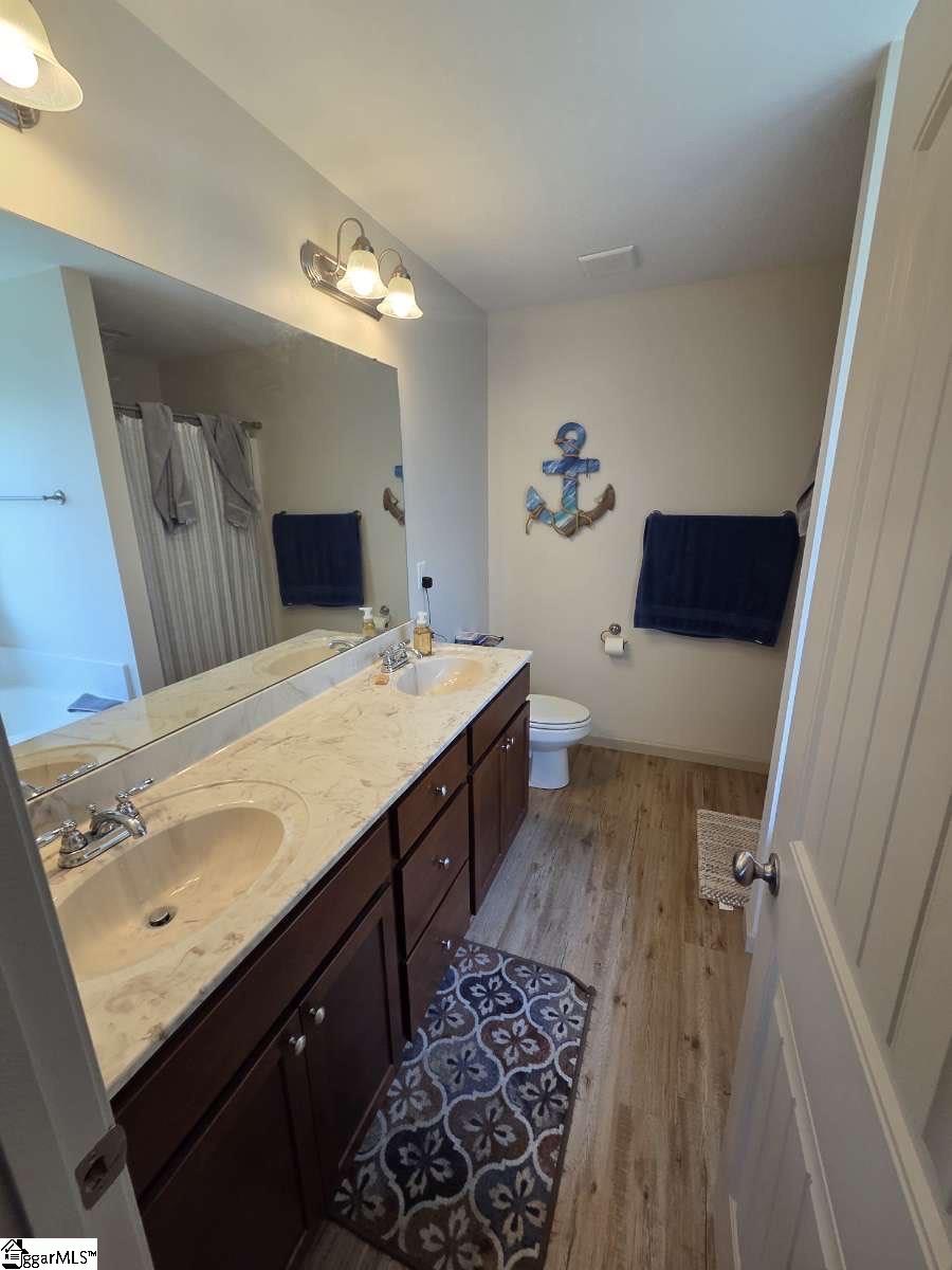 217 Lockeland Park Drive Greenville, SC 29681