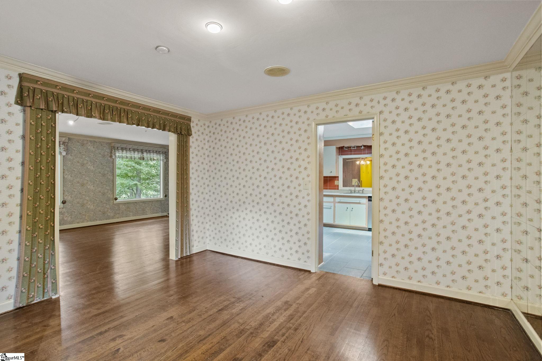 467 Henderson Road Greenville, SC 29607