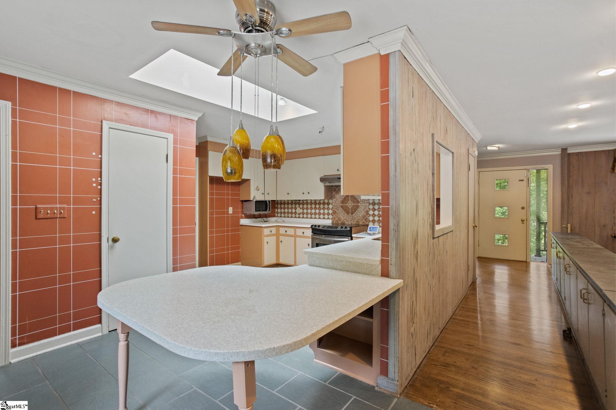 467 Henderson Road Greenville, SC 29607