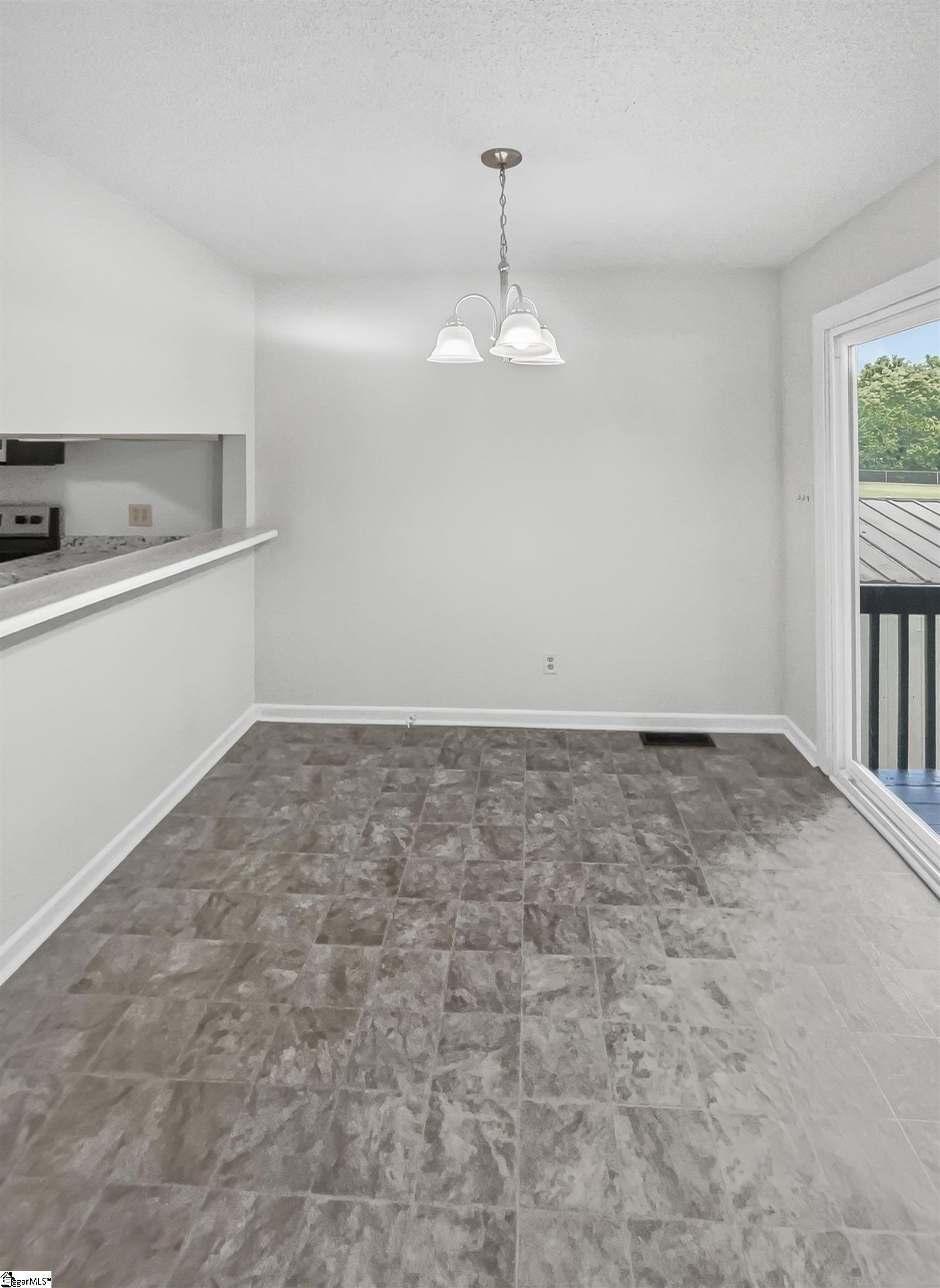 208 Mason Road Boiling Springs, SC 29316