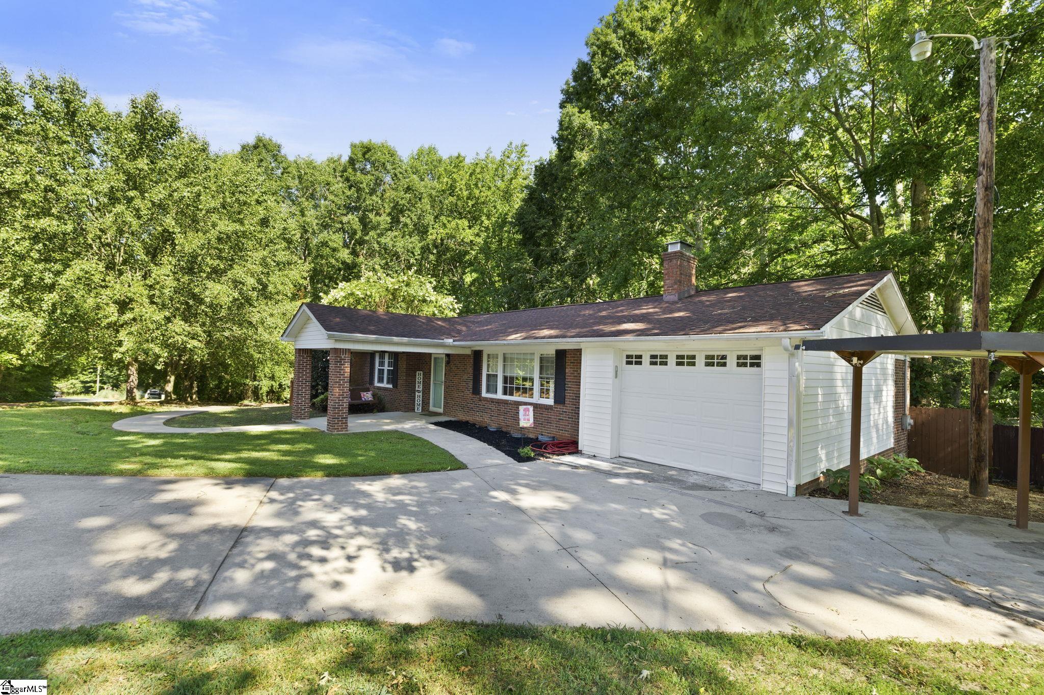 132 Black Road Simpsonville, SC 29680