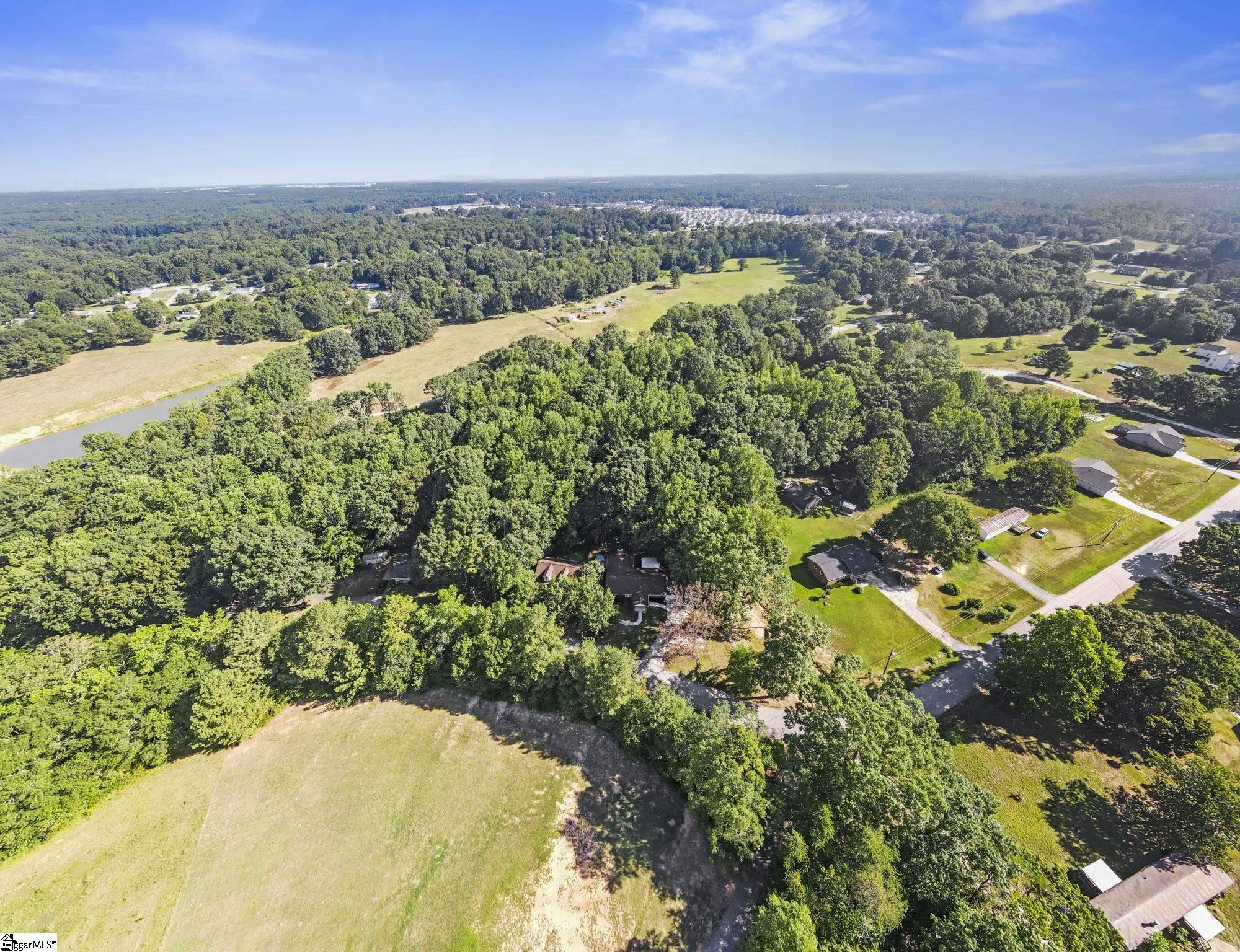 132 Black Road Simpsonville, SC 29680