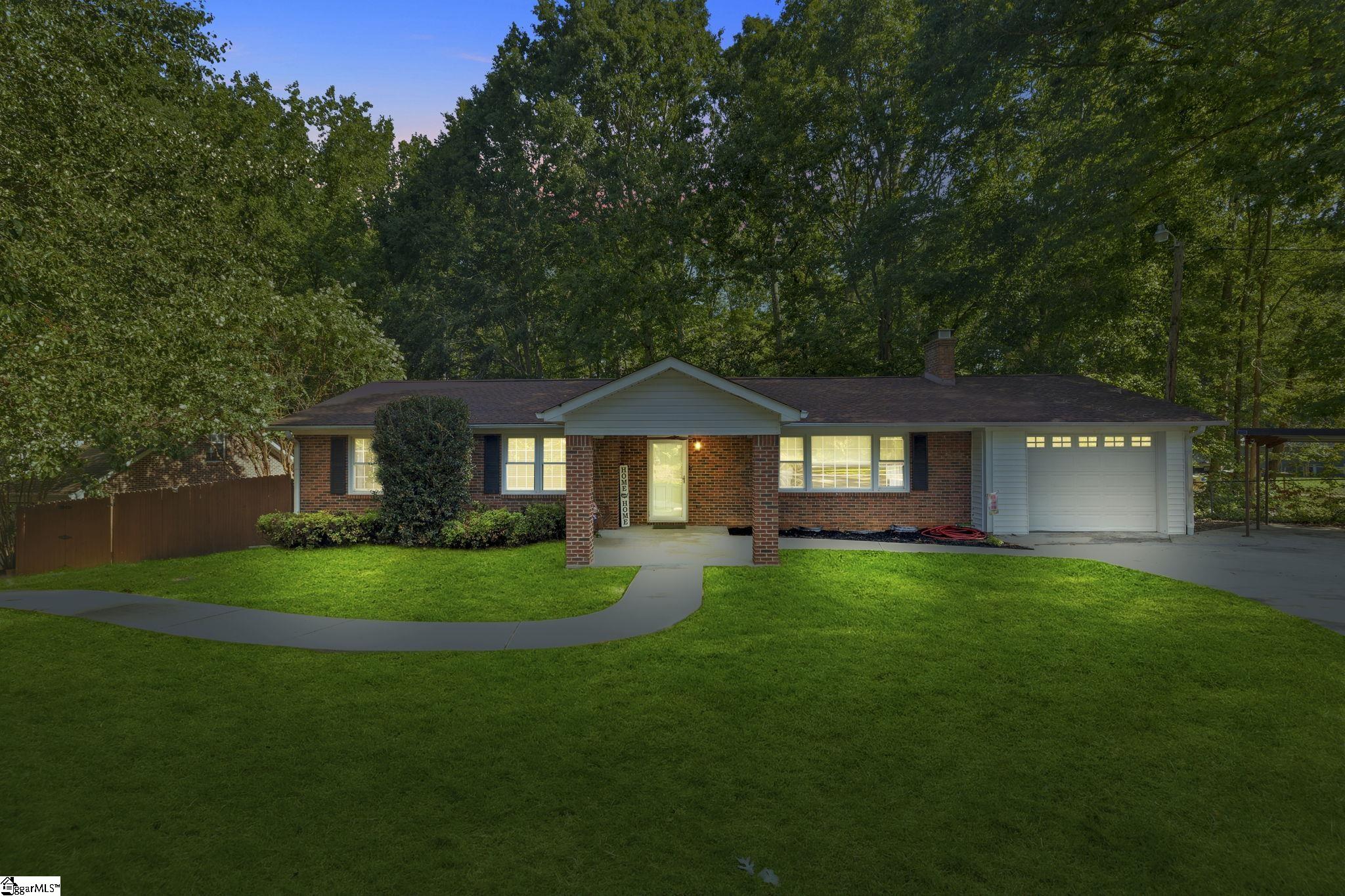 132 Black Road Simpsonville, SC 29680