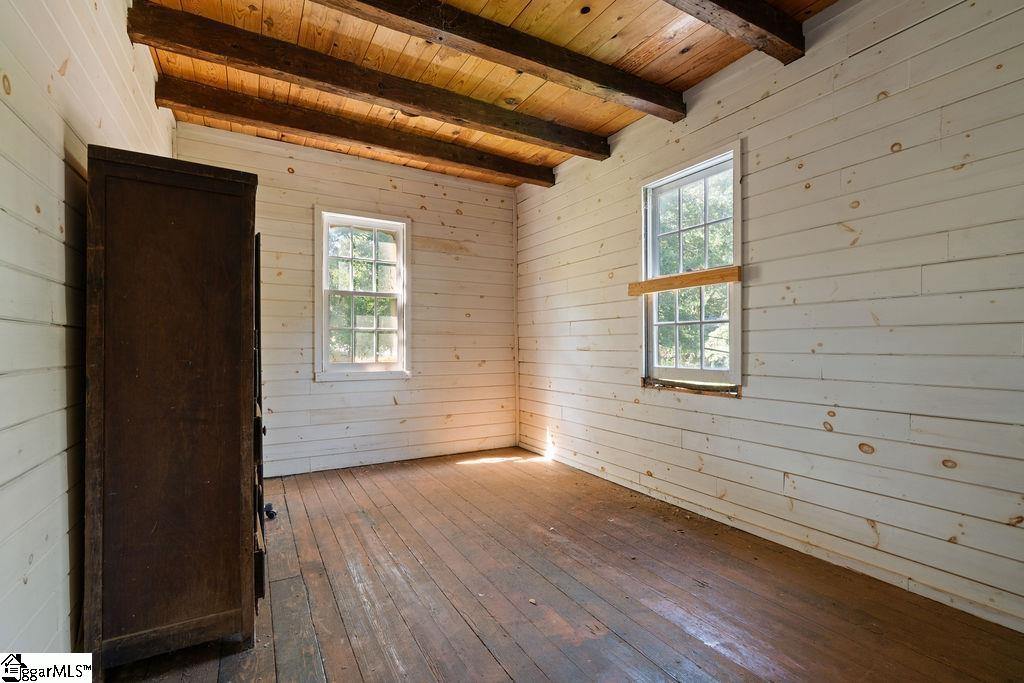 216 N Mechanic Street Pendelton, SC 29670