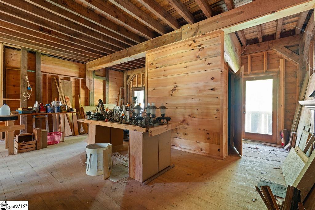 216 N Mechanic Street Pendelton, SC 29670