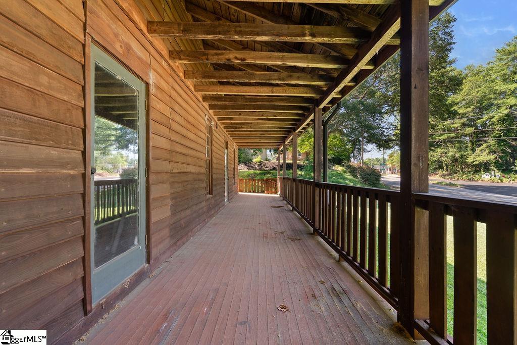 216 N Mechanic Street Pendelton, SC 29670
