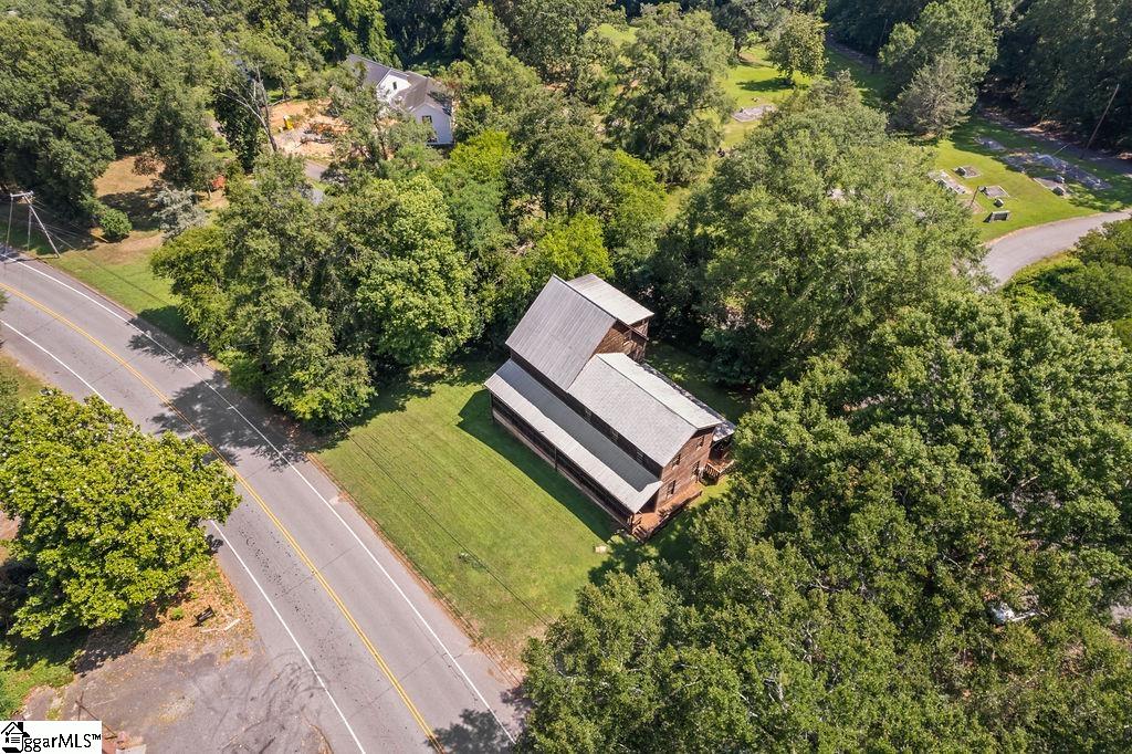 216 N Mechanic Street Pendelton, SC 29670