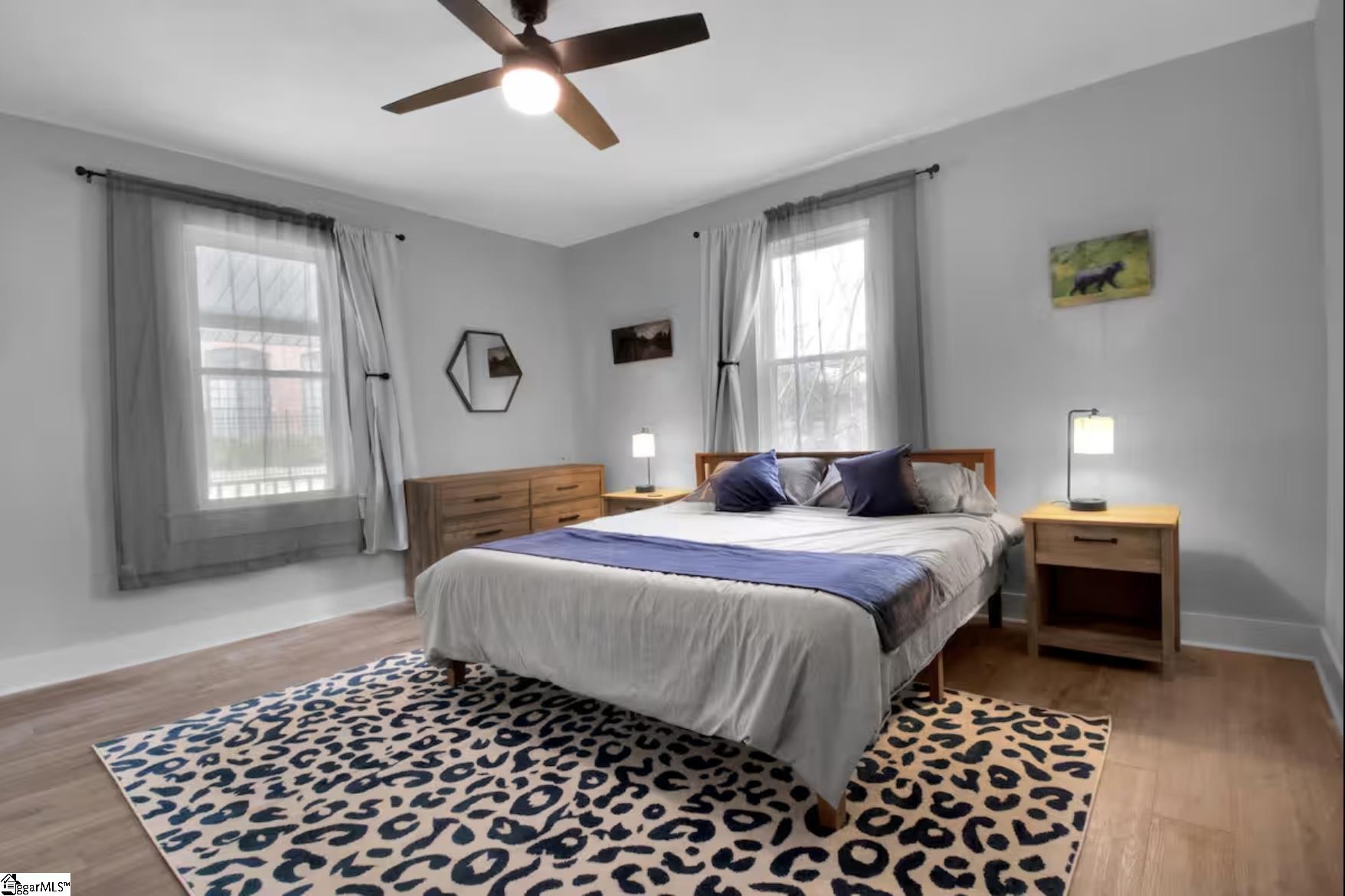 24 Draper Street Greenville, SC 29611-4742