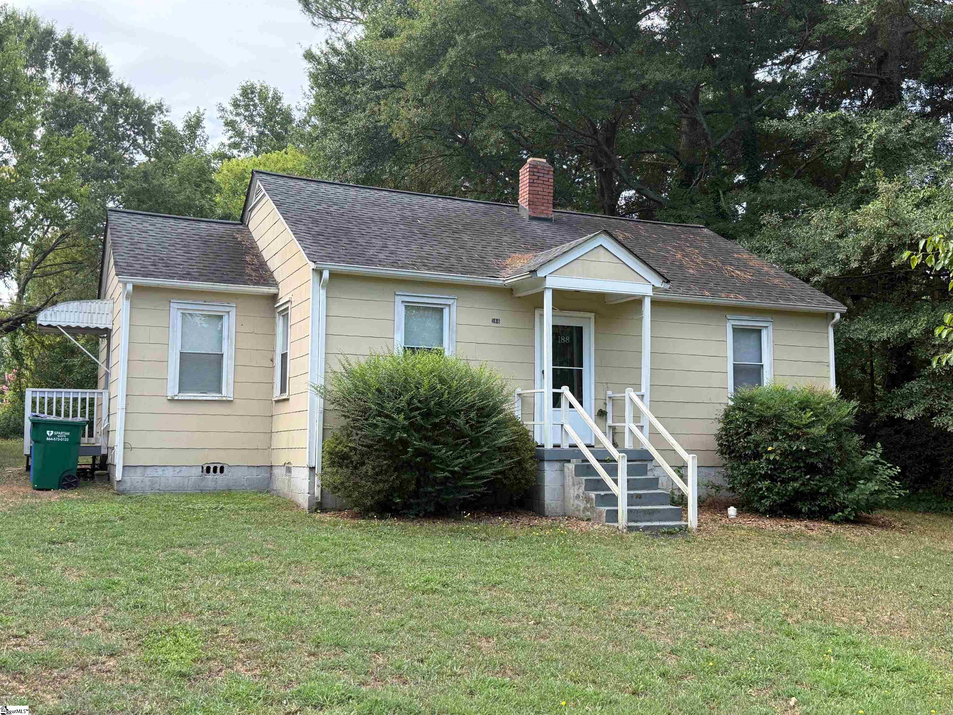 188 Anderson Drive Spartanburg, SC 29302-3063