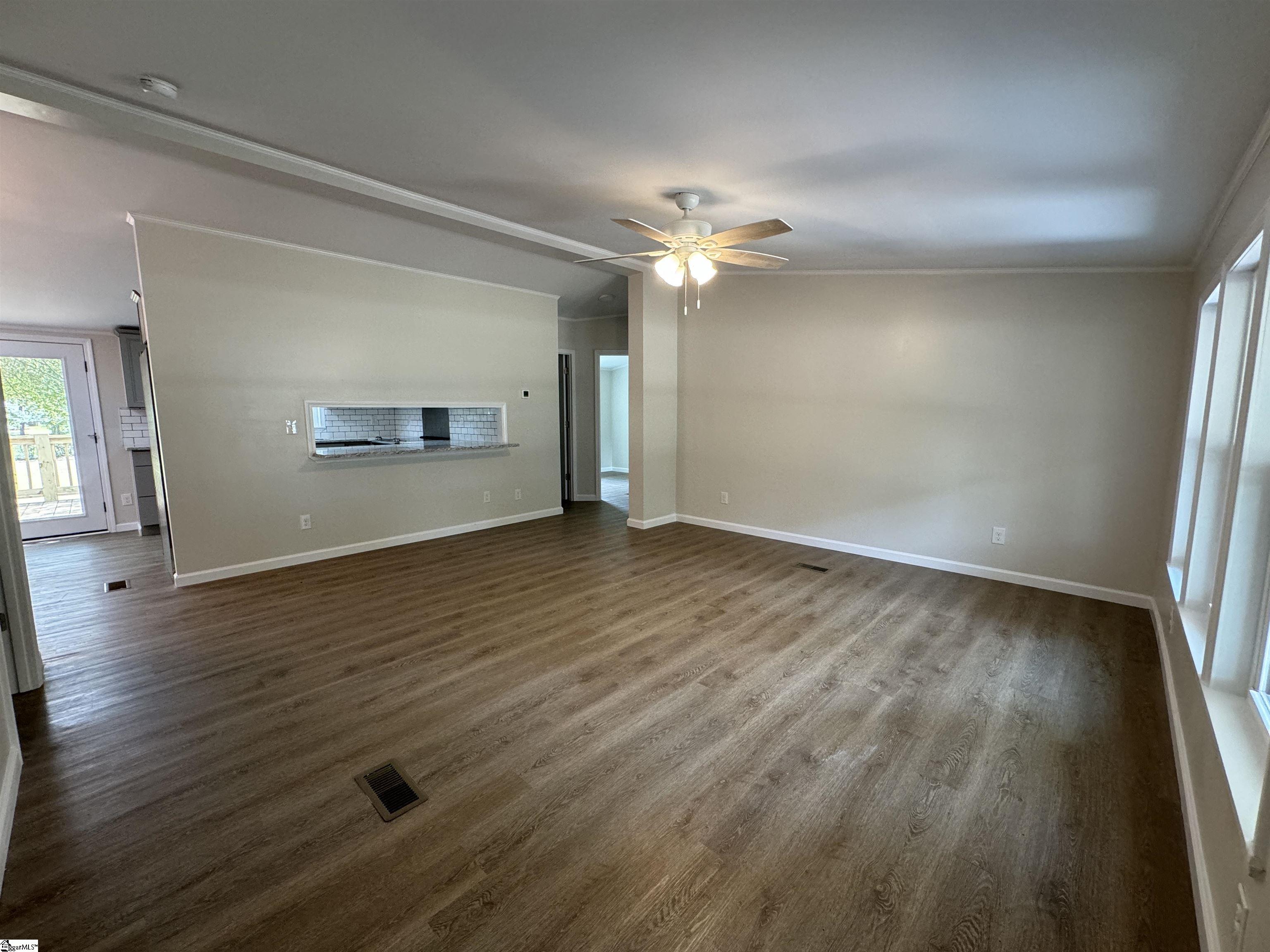 110 Woodford Place Court Gray Court, SC 29645