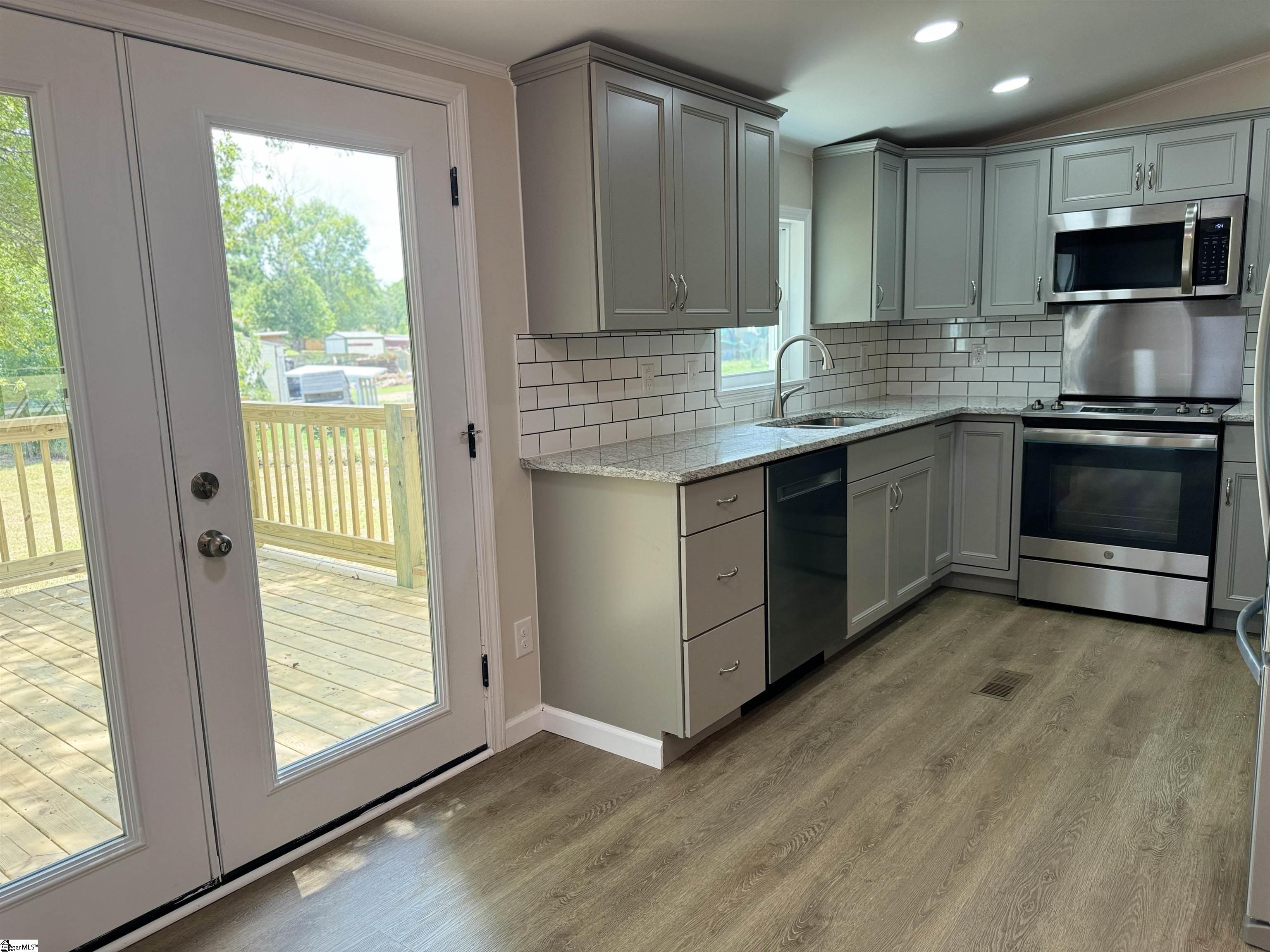 110 Woodford Place Court Gray Court, SC 29645