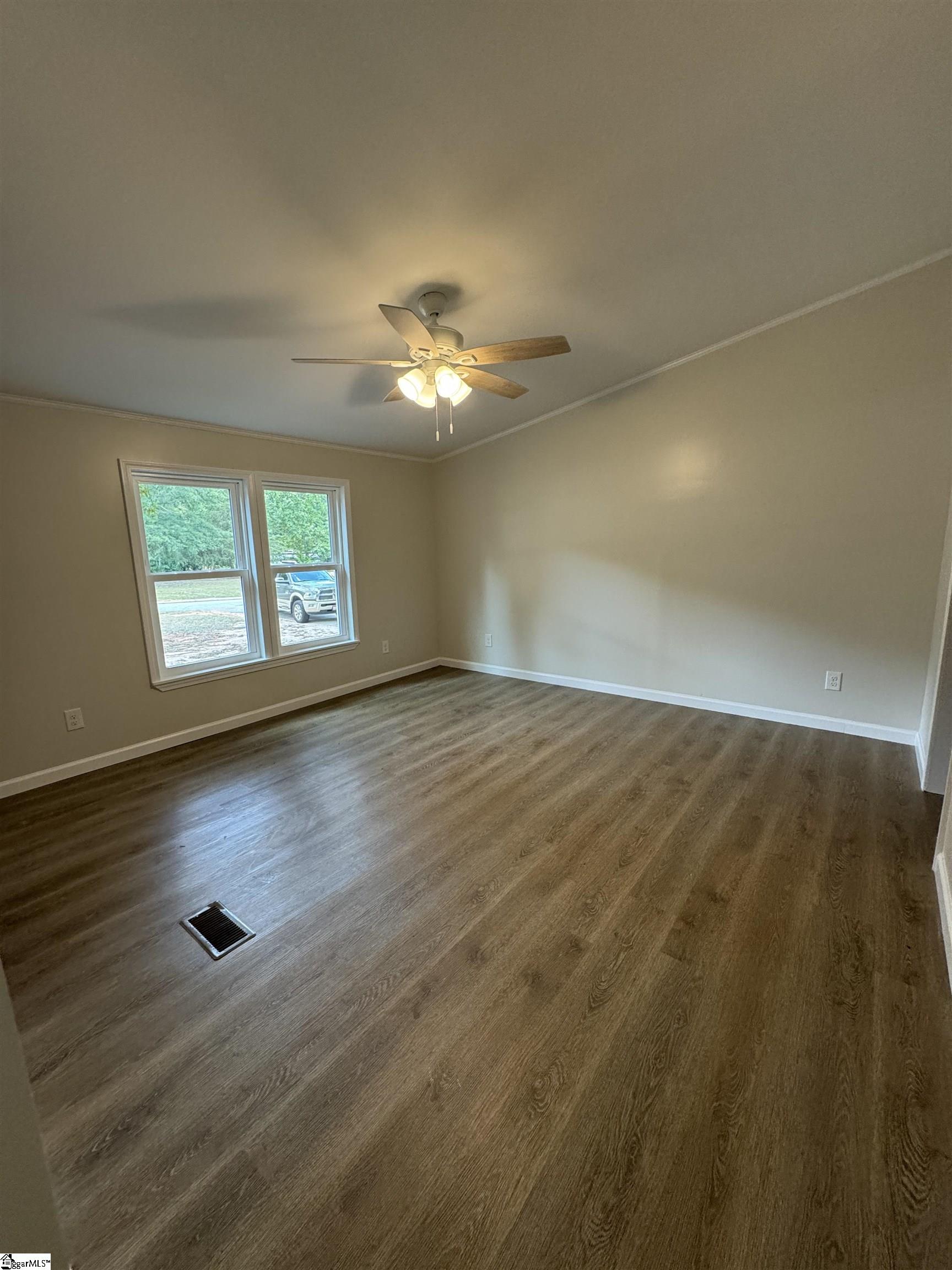 110 Woodford Place Court Gray Court, SC 29645