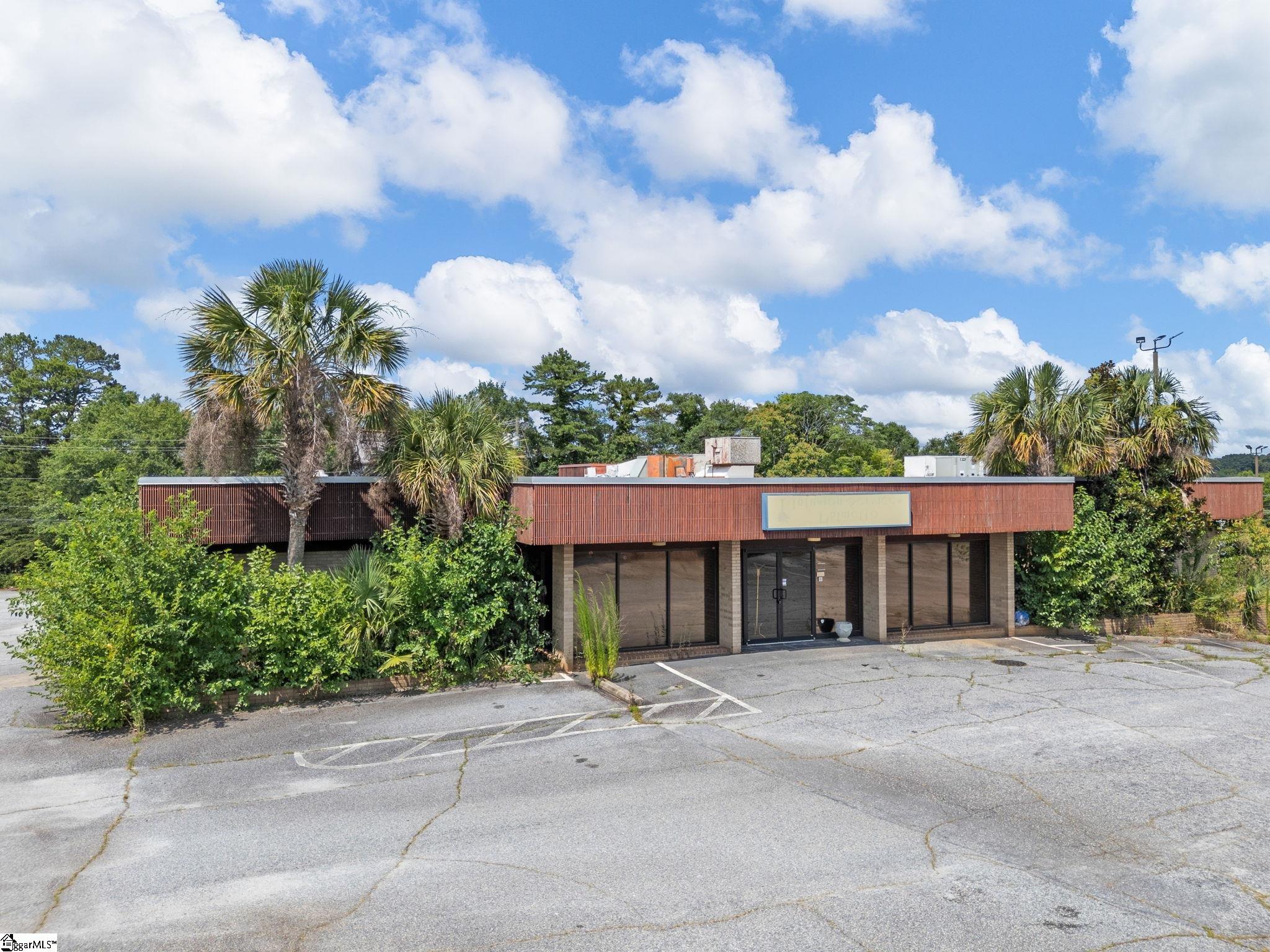 397 Serpentine Drive Spartanburg, SC 29303