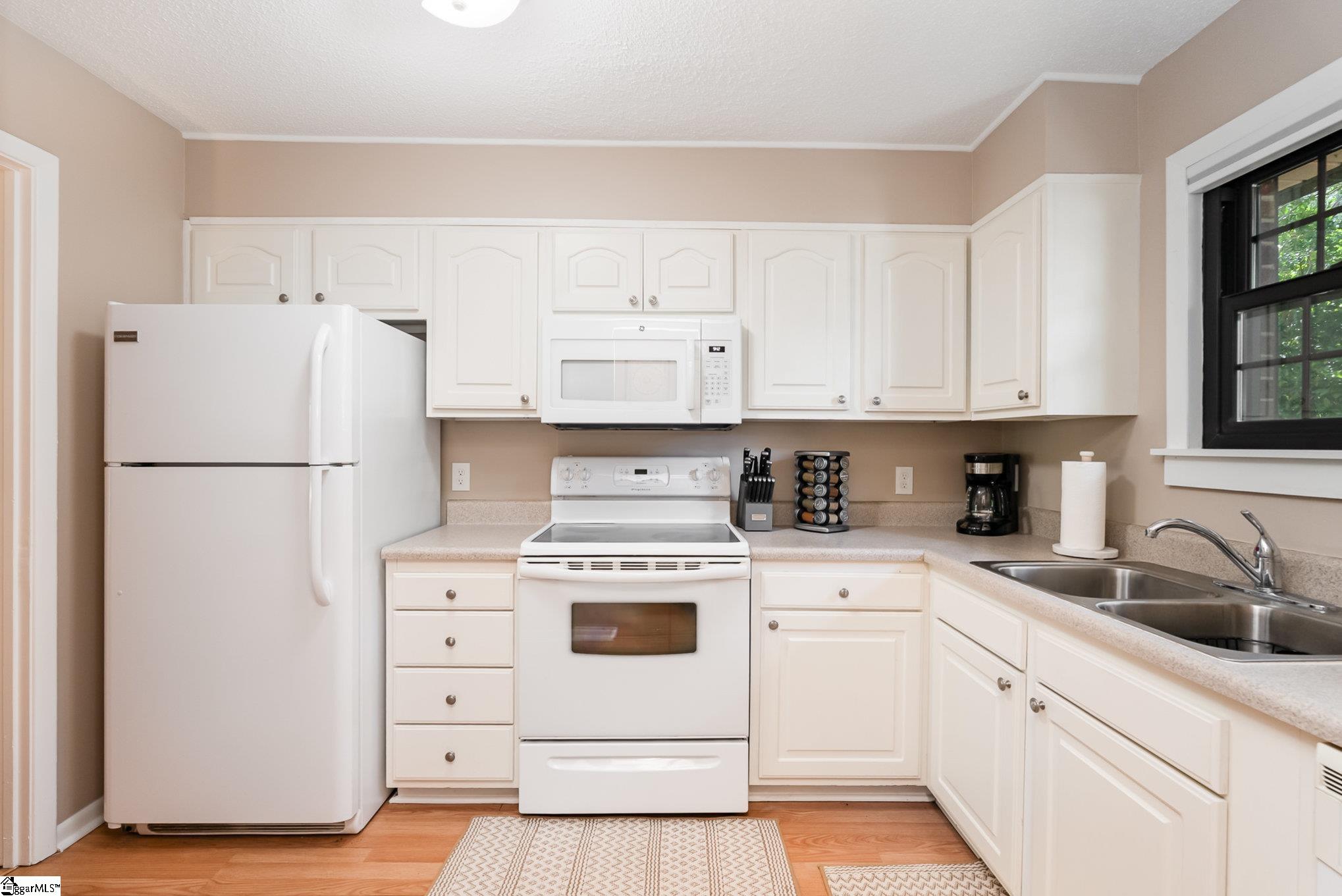 812 Reid School Road UNIT Unit 13 Taylors, SC 29687