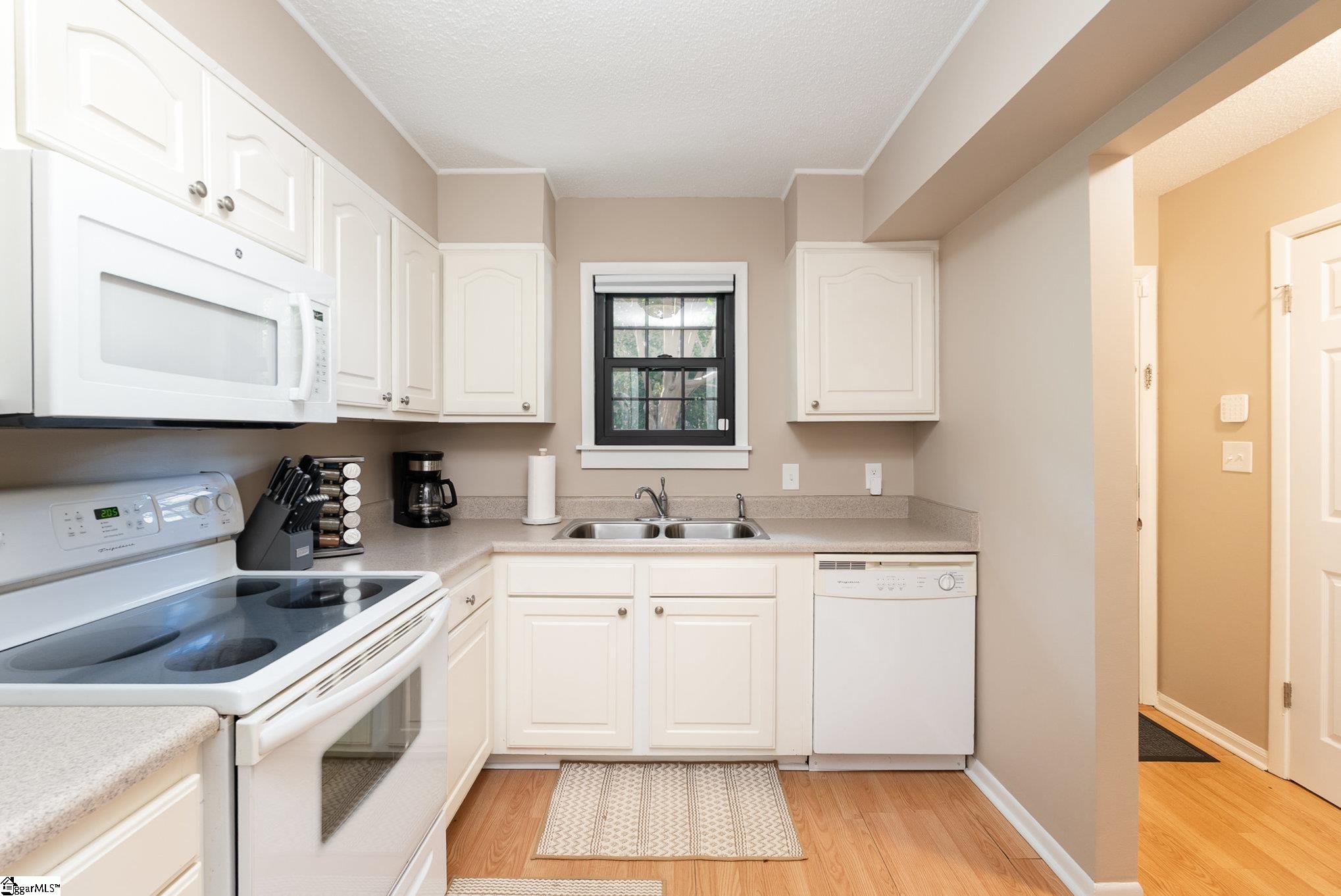 812 Reid School Road UNIT Unit 13 Taylors, SC 29687