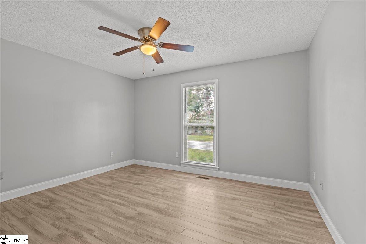 117 Oak Valley Drive Simpsonville, SC 29681