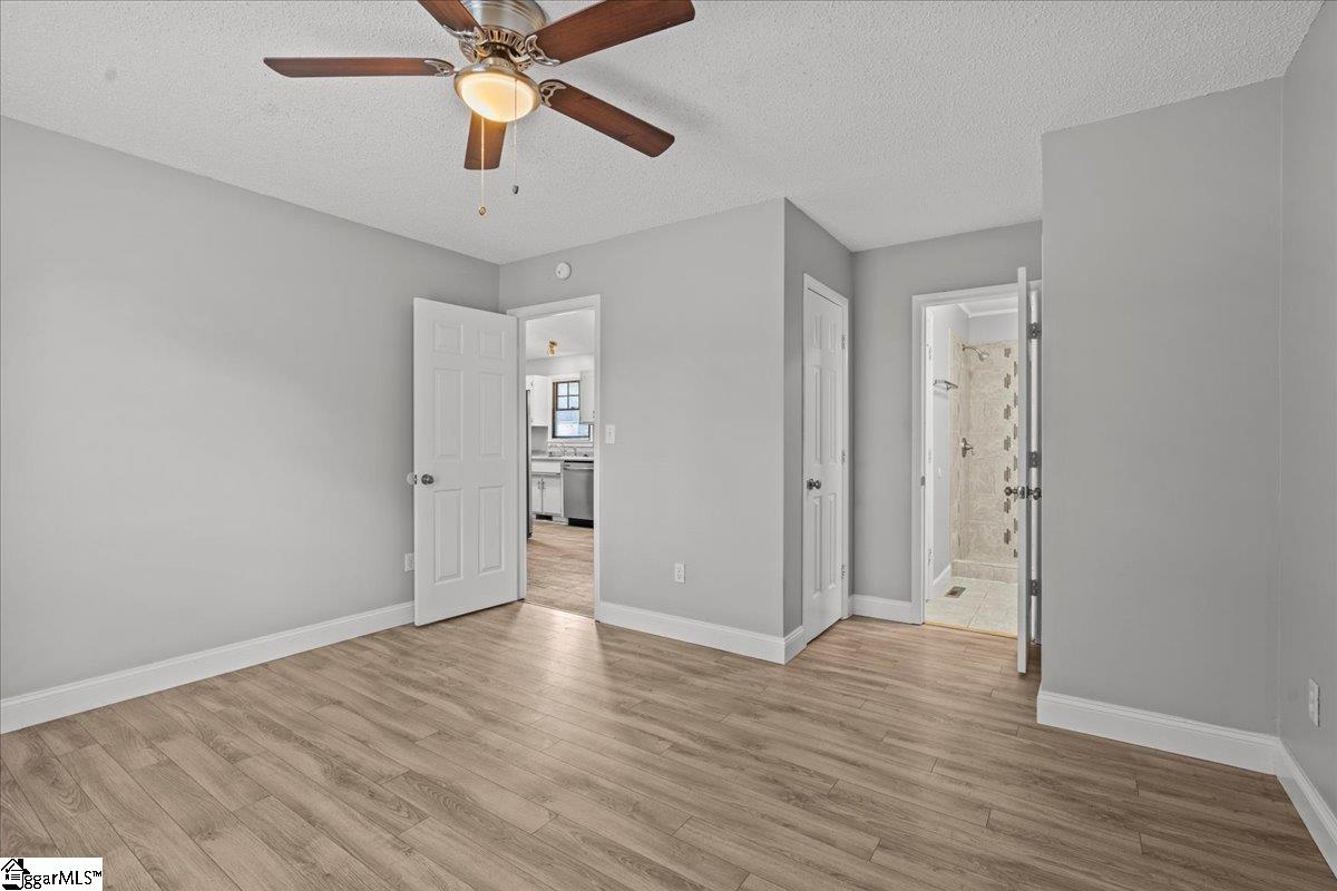 117 Oak Valley Drive Simpsonville, SC 29681