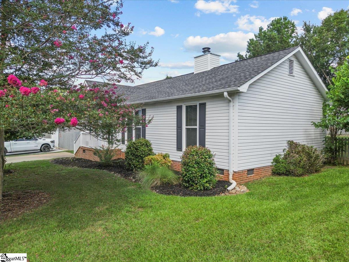 117 Oak Valley Drive Simpsonville, SC 29681