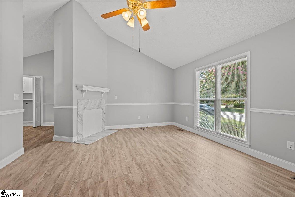 117 Oak Valley Drive Simpsonville, SC 29681