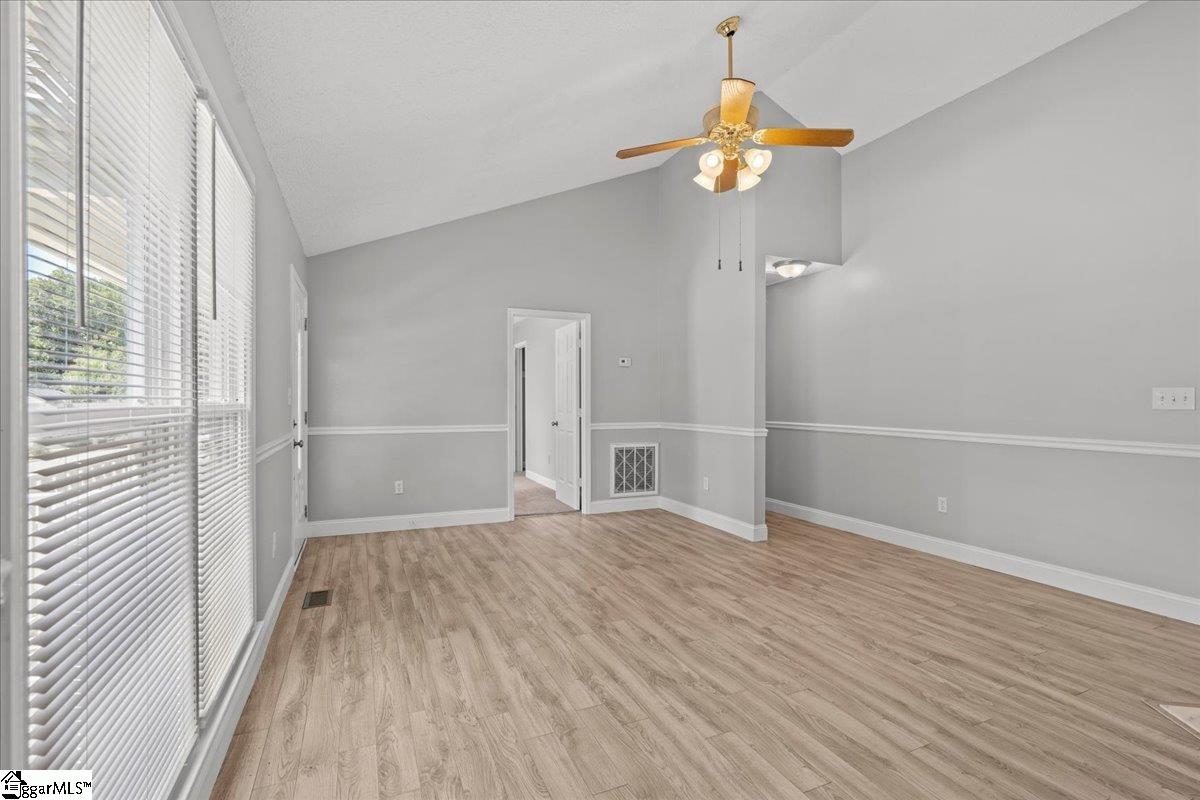 117 Oak Valley Drive Simpsonville, SC 29681