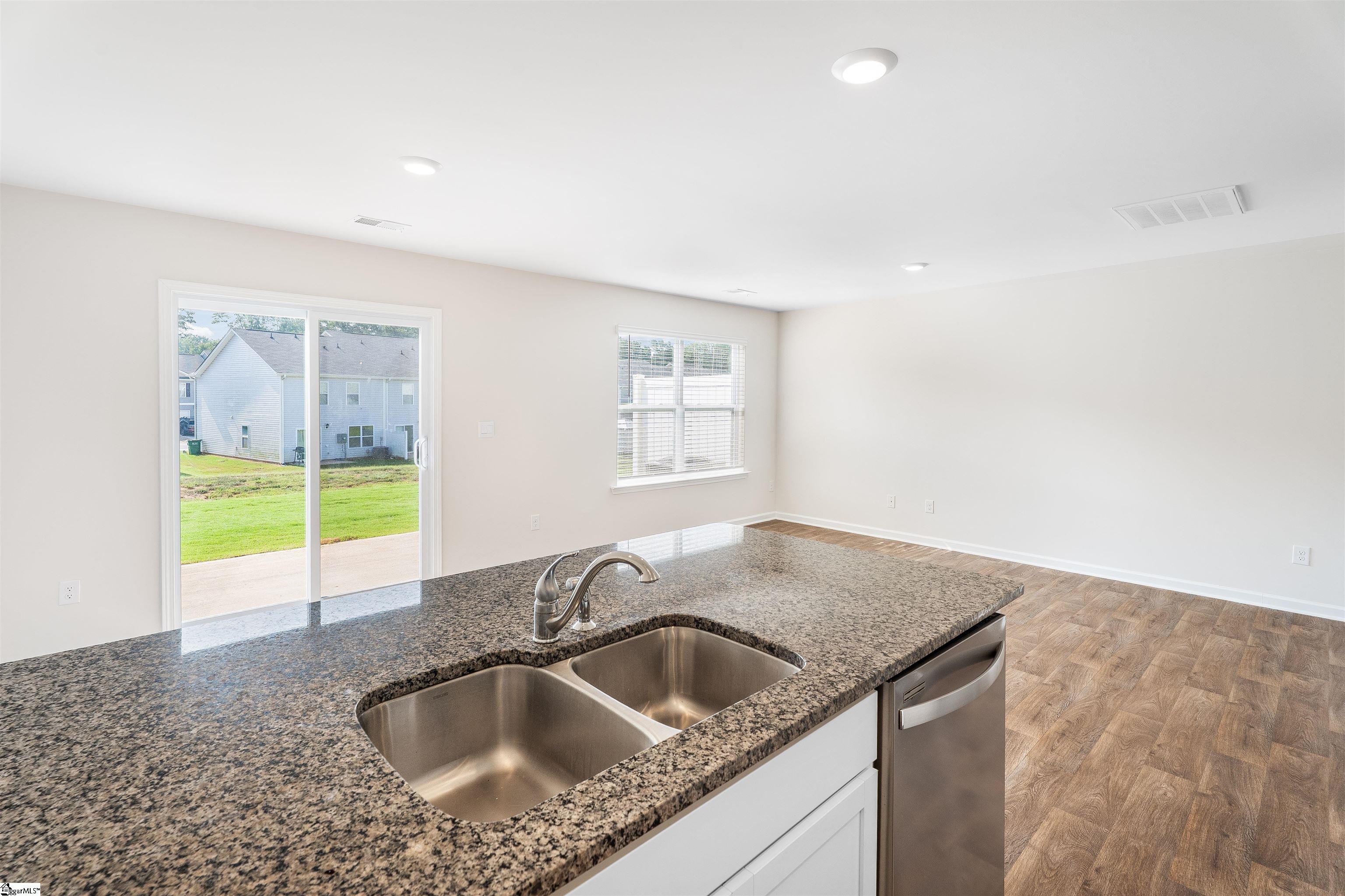 1218 N Norwhich Lane Spartanburg, SC 29301