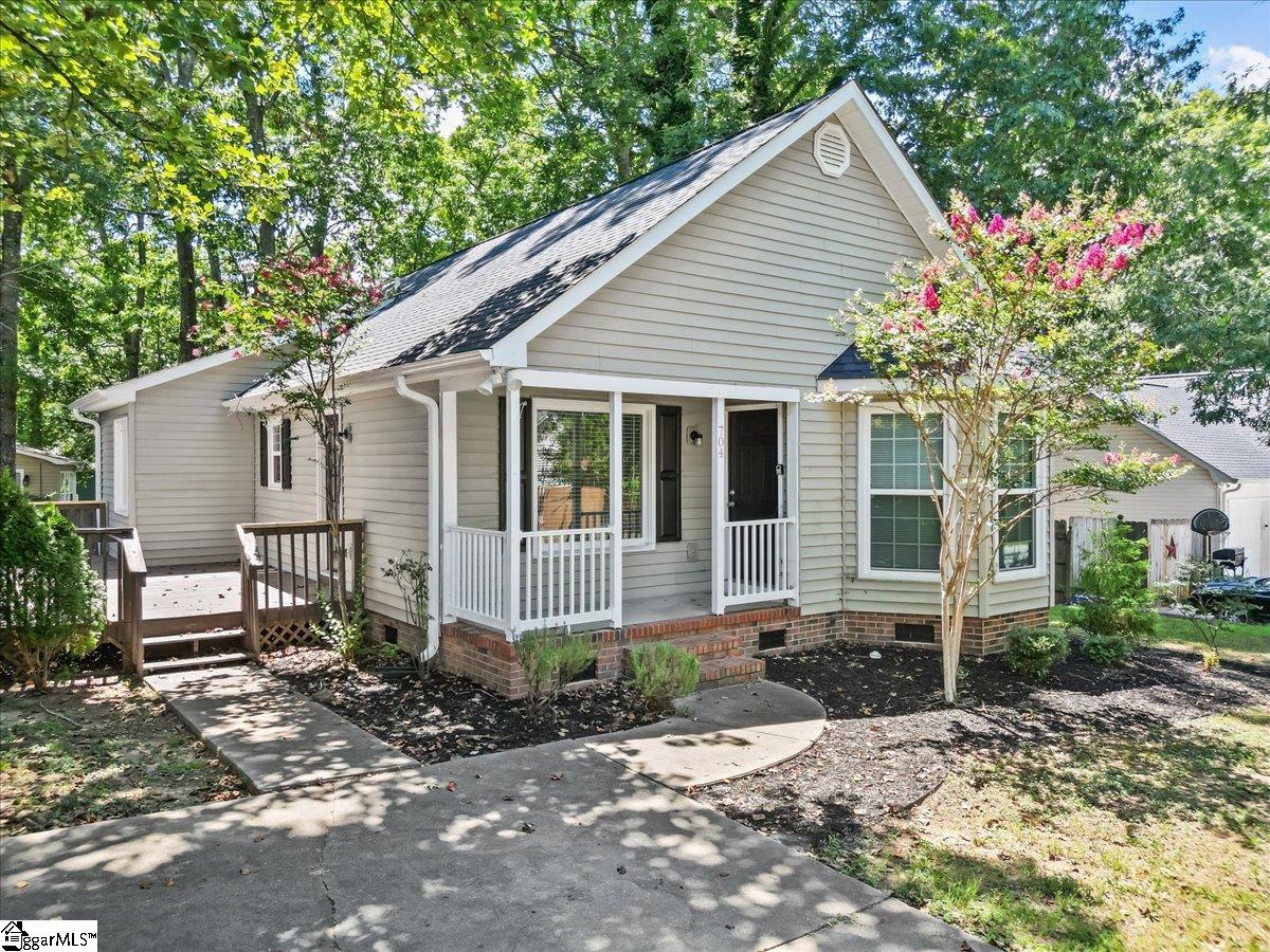 704 Dunwoody Drive Simpsonville, SC 29681