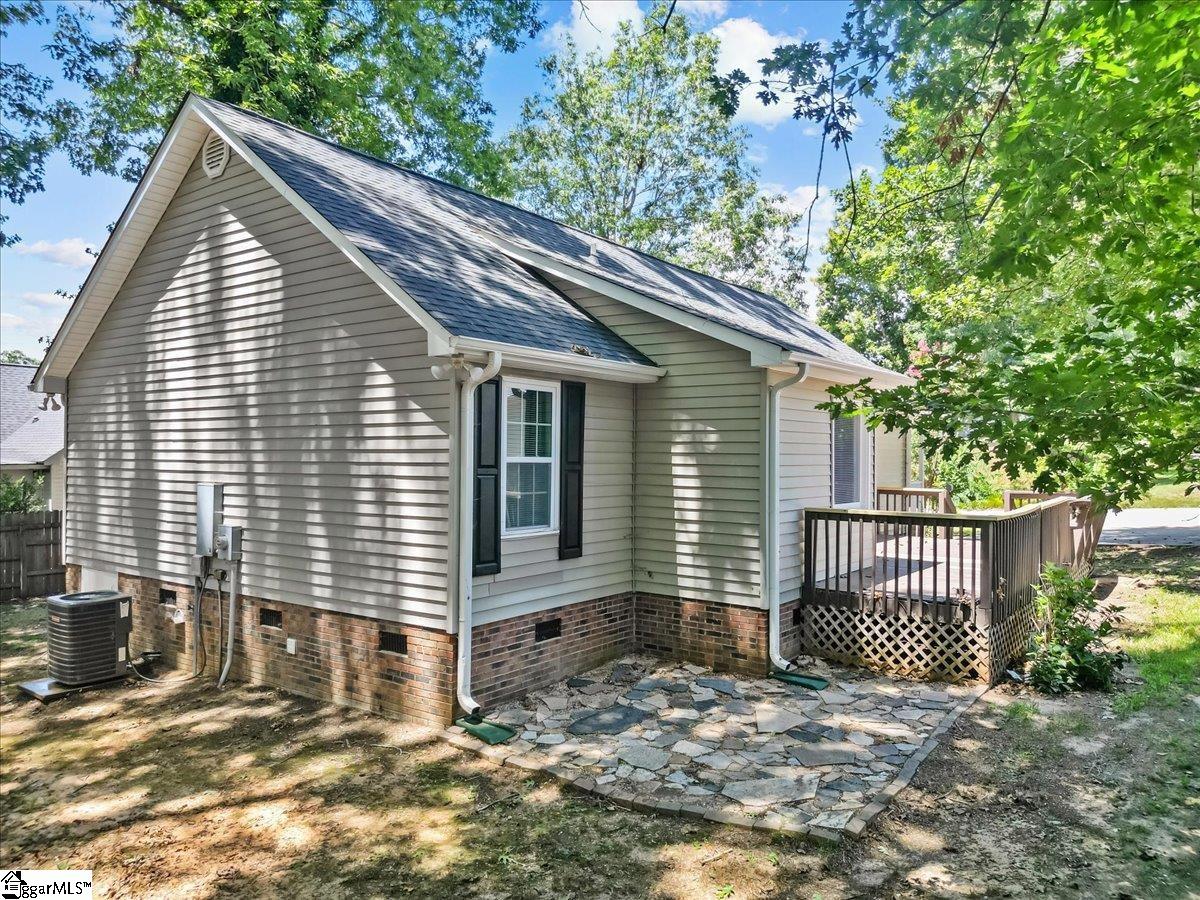 704 Dunwoody Drive Simpsonville, SC 29681