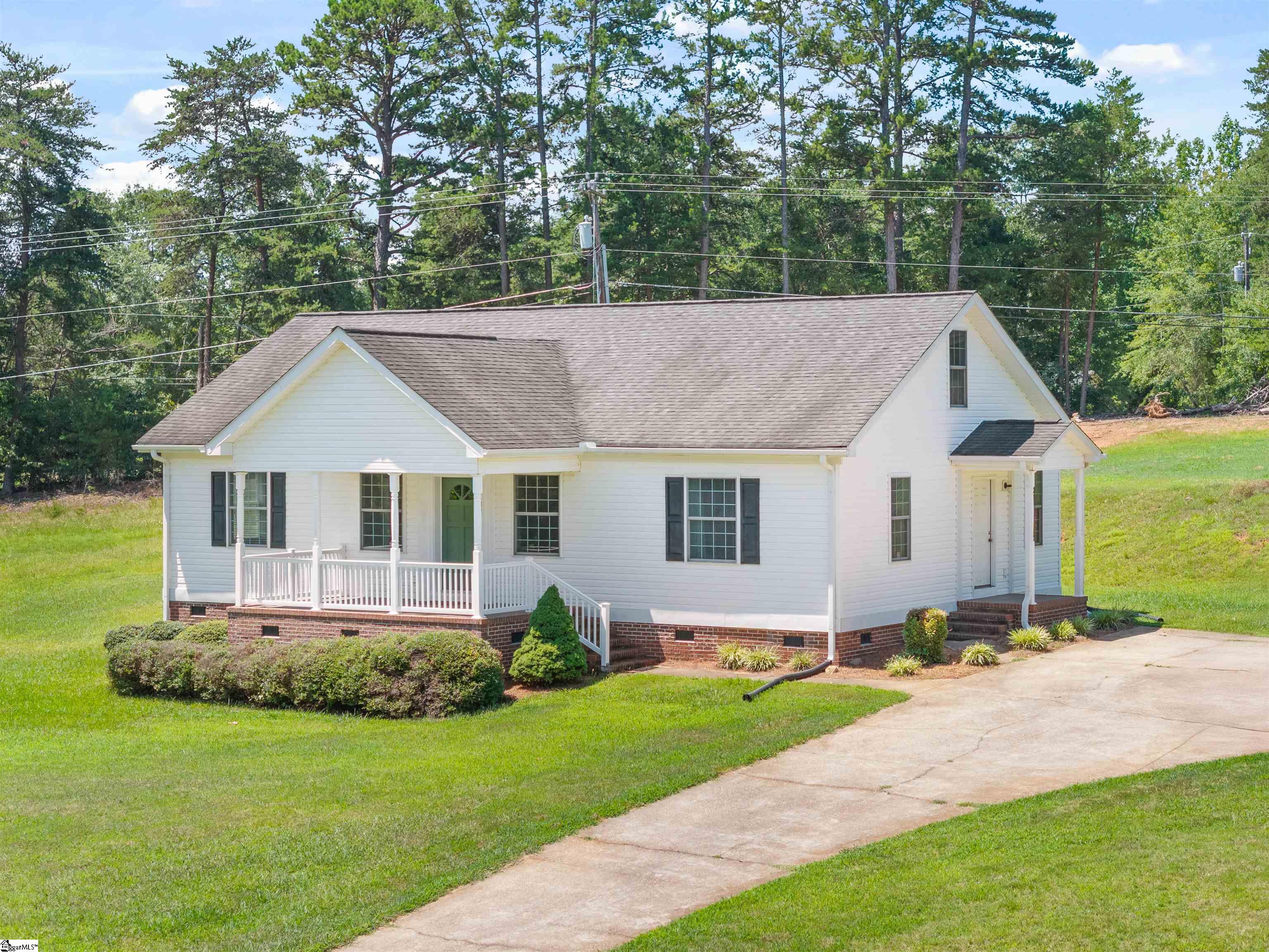 130 Old Locust Hill Road Taylors, SC 29687
