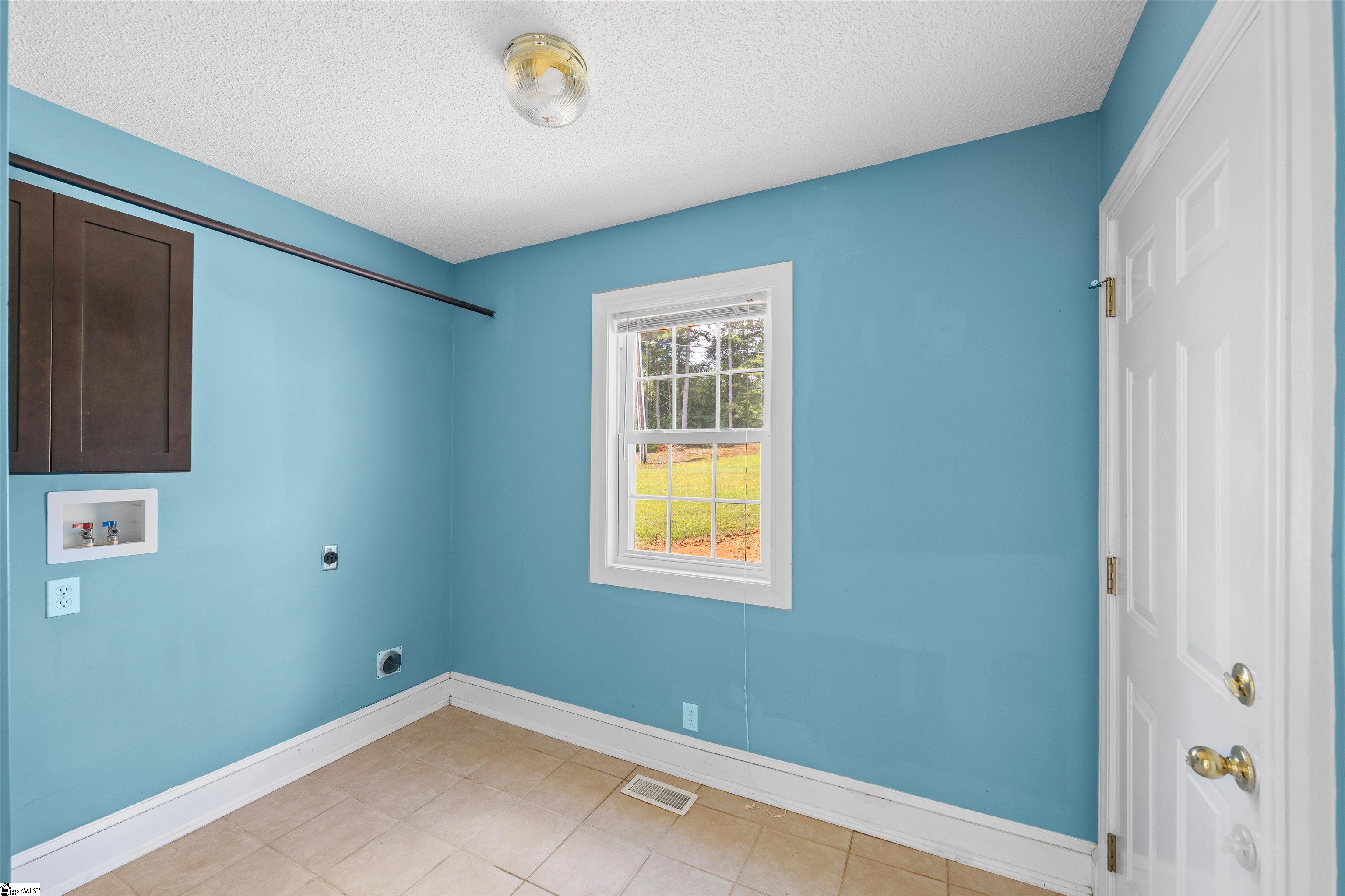 130 Old Locust Hill Road Taylors, SC 29687